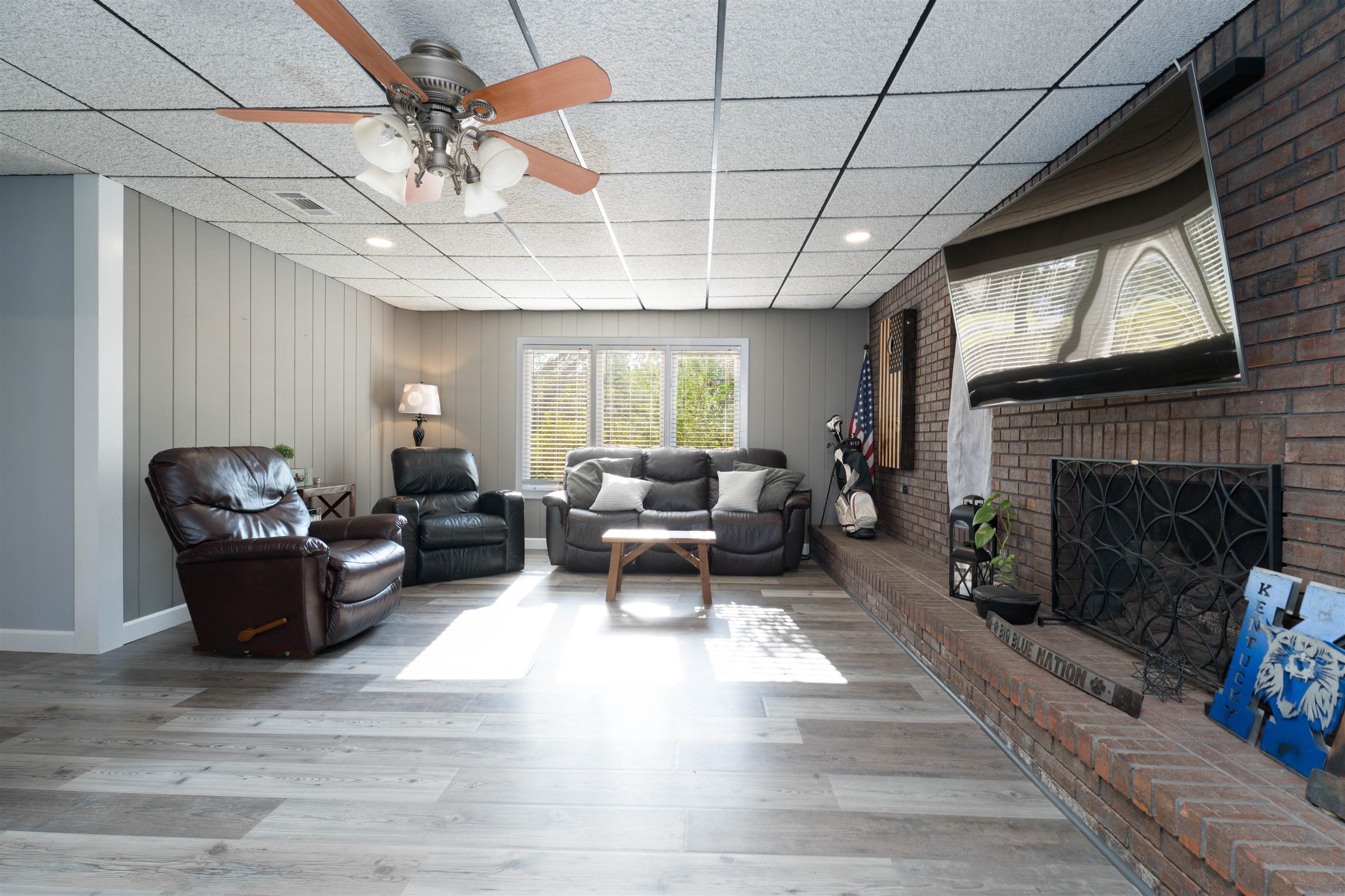 12687 Hwy 231, Utica, Kentucky 42376, 3 Bedrooms Bedrooms, ,2 BathroomsBathrooms,Single Family Residence,For Sale,Hwy 231,92729