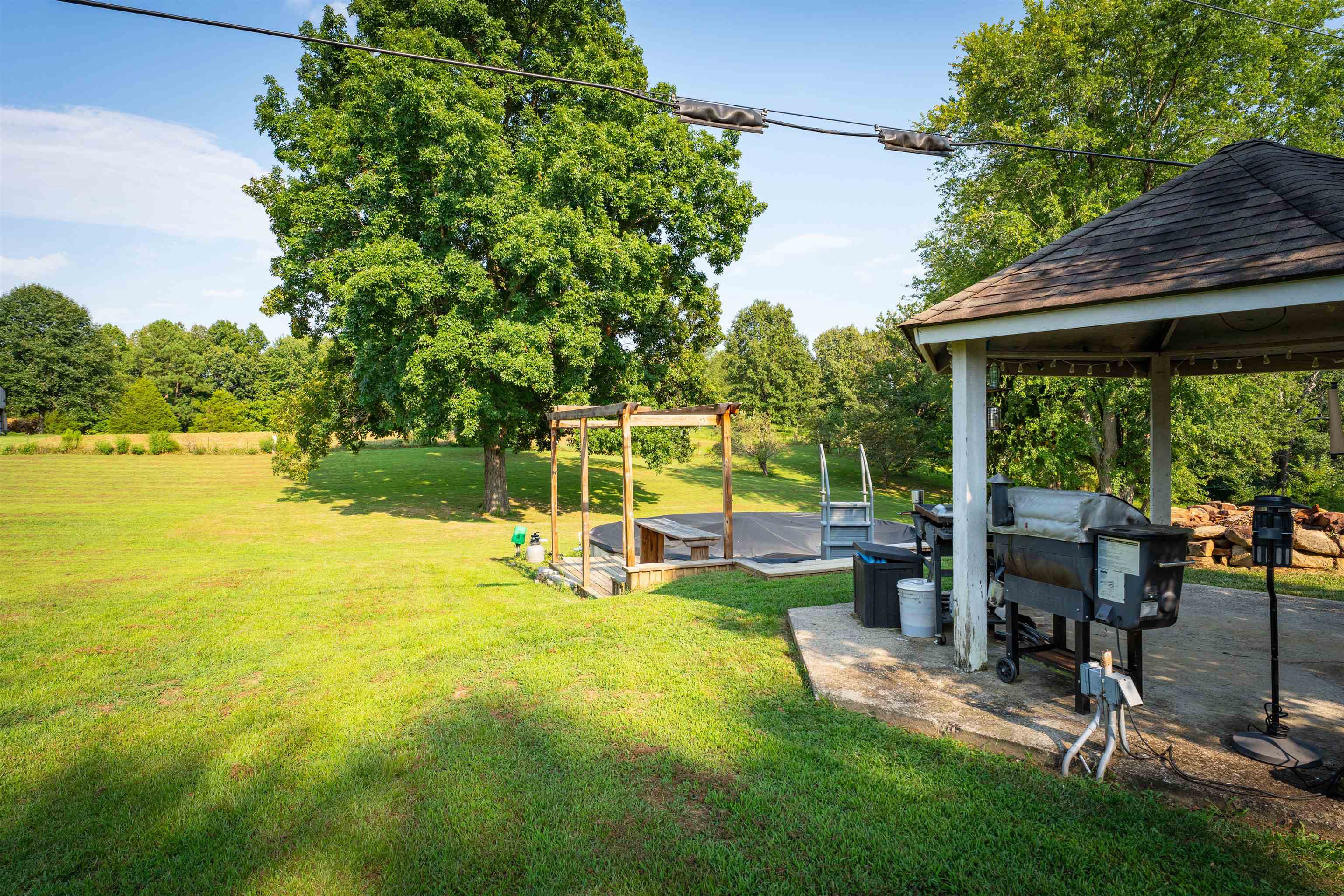 12687 Hwy 231, Utica, Kentucky 42376, 3 Bedrooms Bedrooms, ,2 BathroomsBathrooms,Single Family Residence,For Sale,Hwy 231,92729