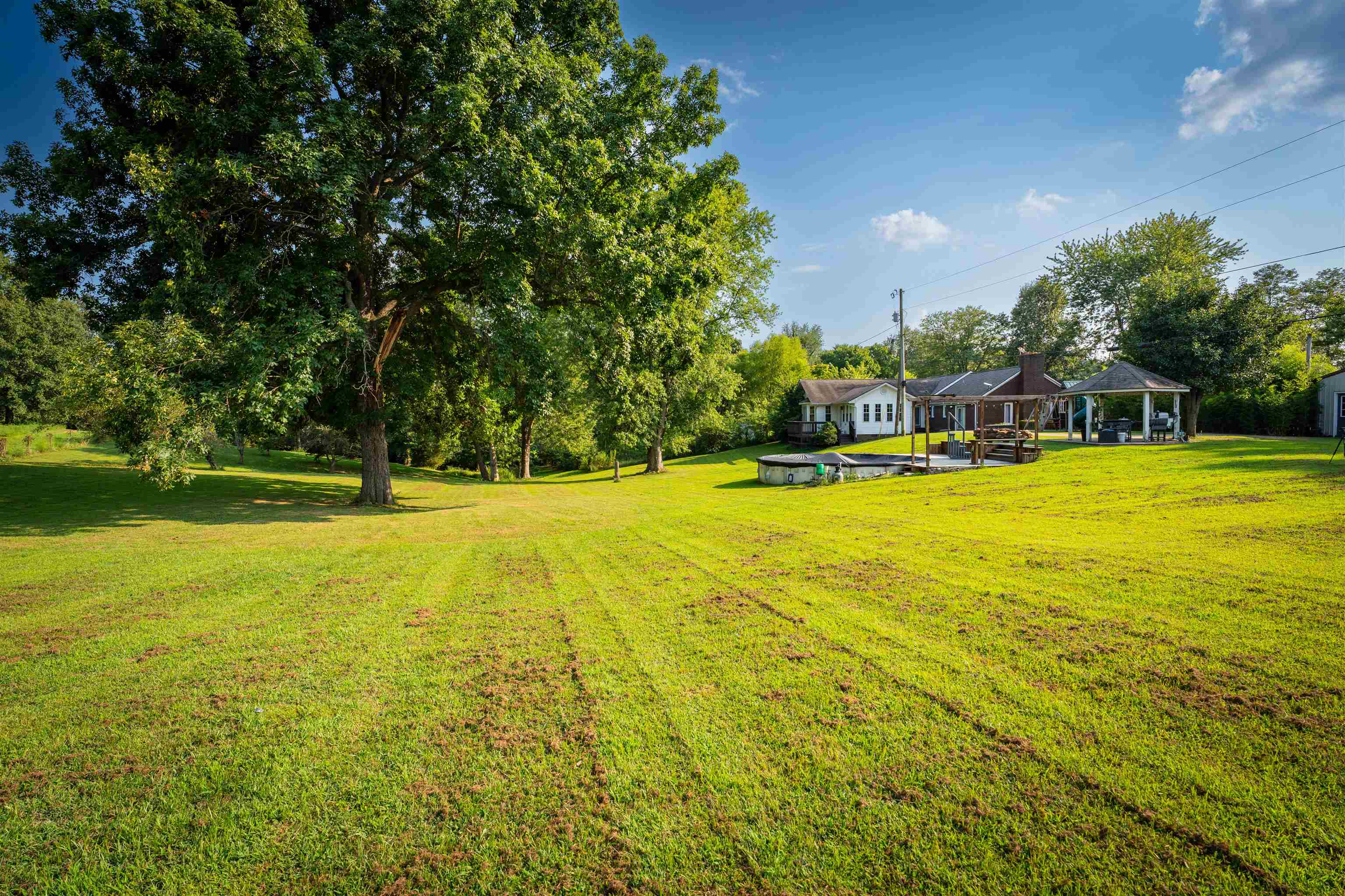 12687 Hwy 231, Utica, Kentucky 42376, 3 Bedrooms Bedrooms, ,2 BathroomsBathrooms,Single Family Residence,For Sale,Hwy 231,92729