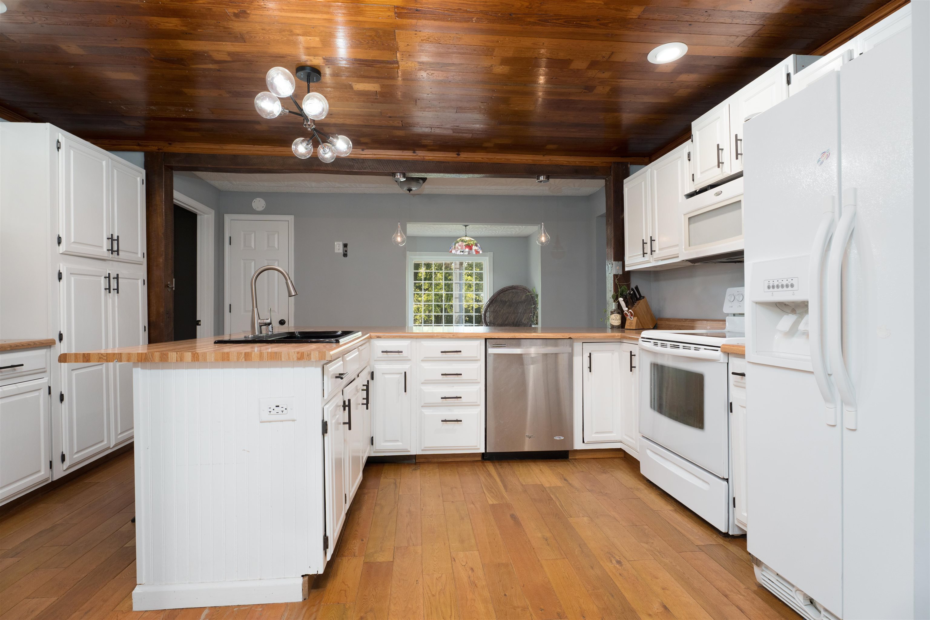 12687 Hwy 231, Utica, Kentucky 42376, 3 Bedrooms Bedrooms, ,2 BathroomsBathrooms,Single Family Residence,For Sale,Hwy 231,92729