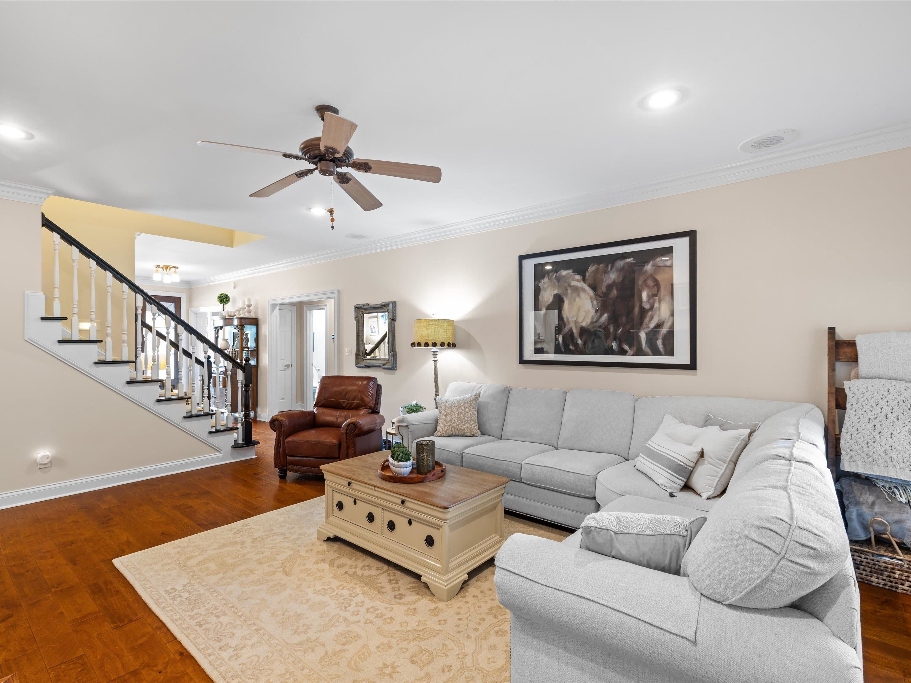 4884 Oak Meadow Ct, Owensboro, Kentucky 42303, 5 Bedrooms Bedrooms, ,3 BathroomsBathrooms,Single Family Residence,For Sale,Oak Meadow Ct,92731
