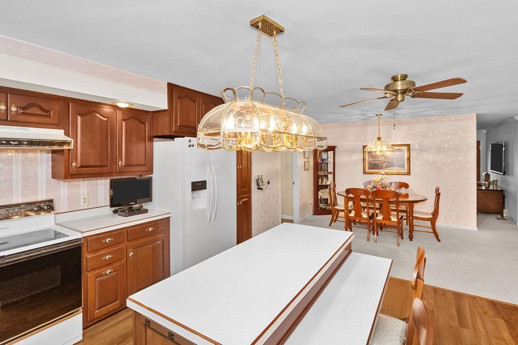 3833 Frederica St, Owensboro, Kentucky 42301, 2 Bedrooms Bedrooms, ,2 BathroomsBathrooms,Single Family Residence,For Sale,Frederica St,92732