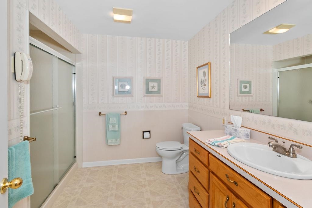 3833 Frederica St, Owensboro, Kentucky 42301, 2 Bedrooms Bedrooms, ,2 BathroomsBathrooms,Single Family Residence,For Sale,Frederica St,92732