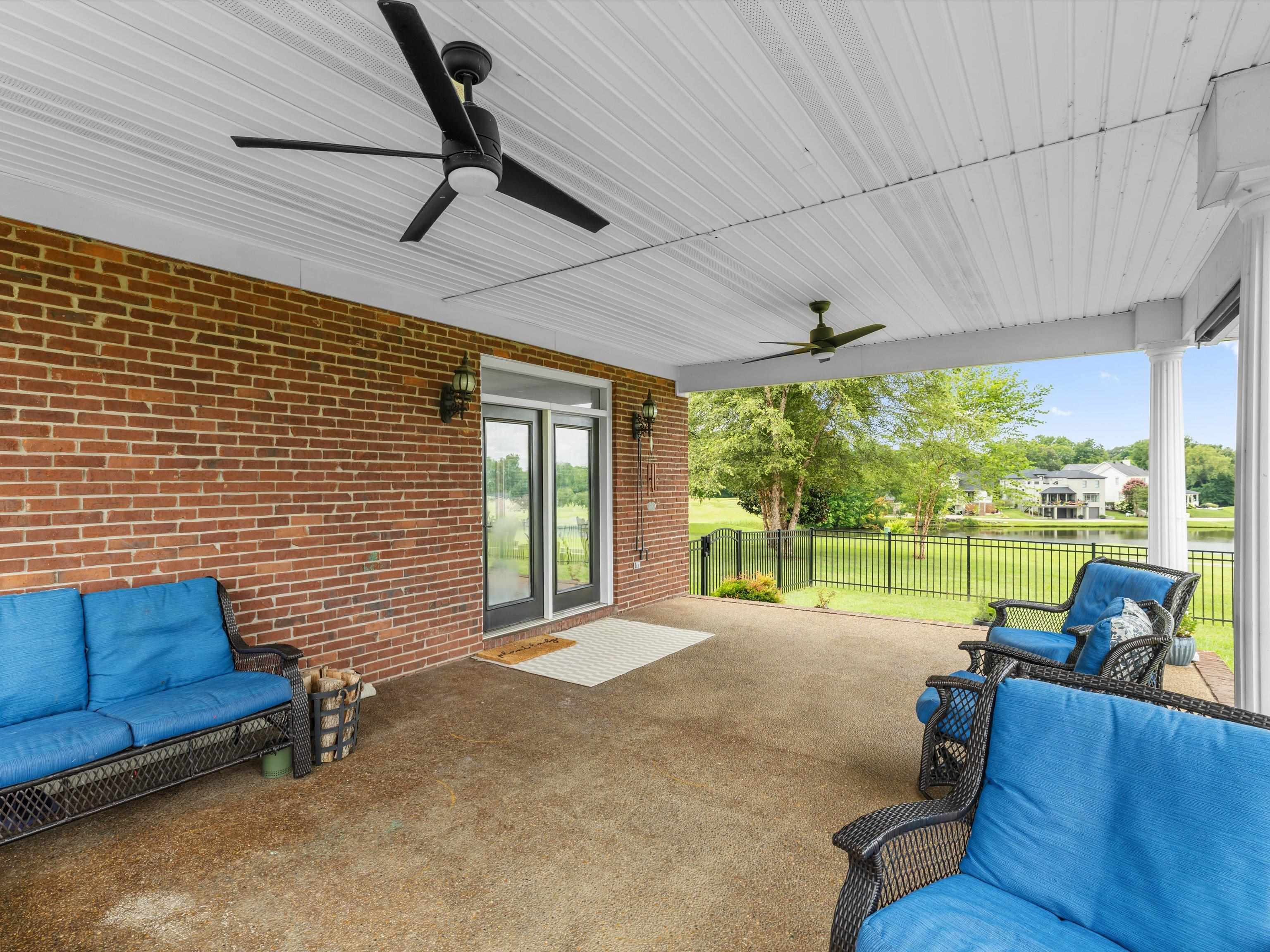 6747 Barcroft, Owensboro, Kentucky 42303, 5 Bedrooms Bedrooms, ,3 BathroomsBathrooms,Single Family Residence,For Sale,Barcroft,92733