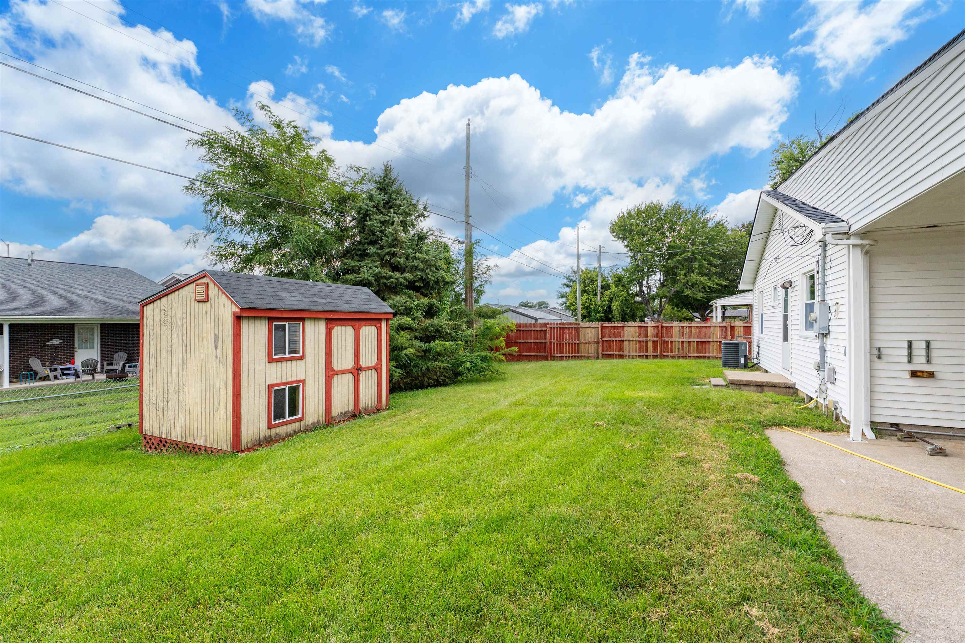124 Stockton, Owensboro, Kentucky 42302, 3 Bedrooms Bedrooms, ,1 BathroomBathrooms,Single Family Residence,For Sale,Stockton,92735