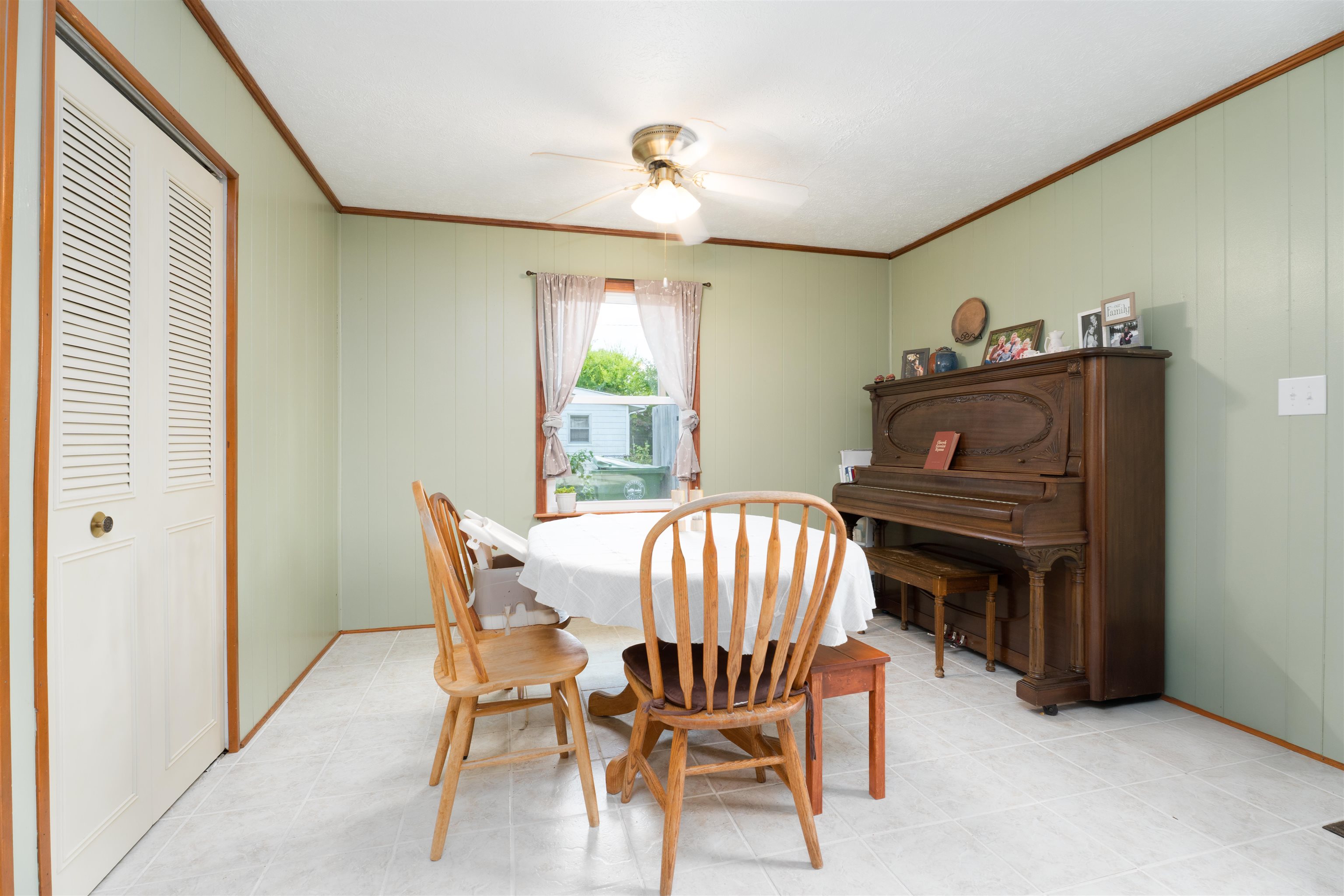 3310 Jefferson St, Owensboro, Kentucky 42303-7078, 3 Bedrooms Bedrooms, ,1 BathroomBathrooms,Single Family Residence,For Sale,Jefferson St,92737