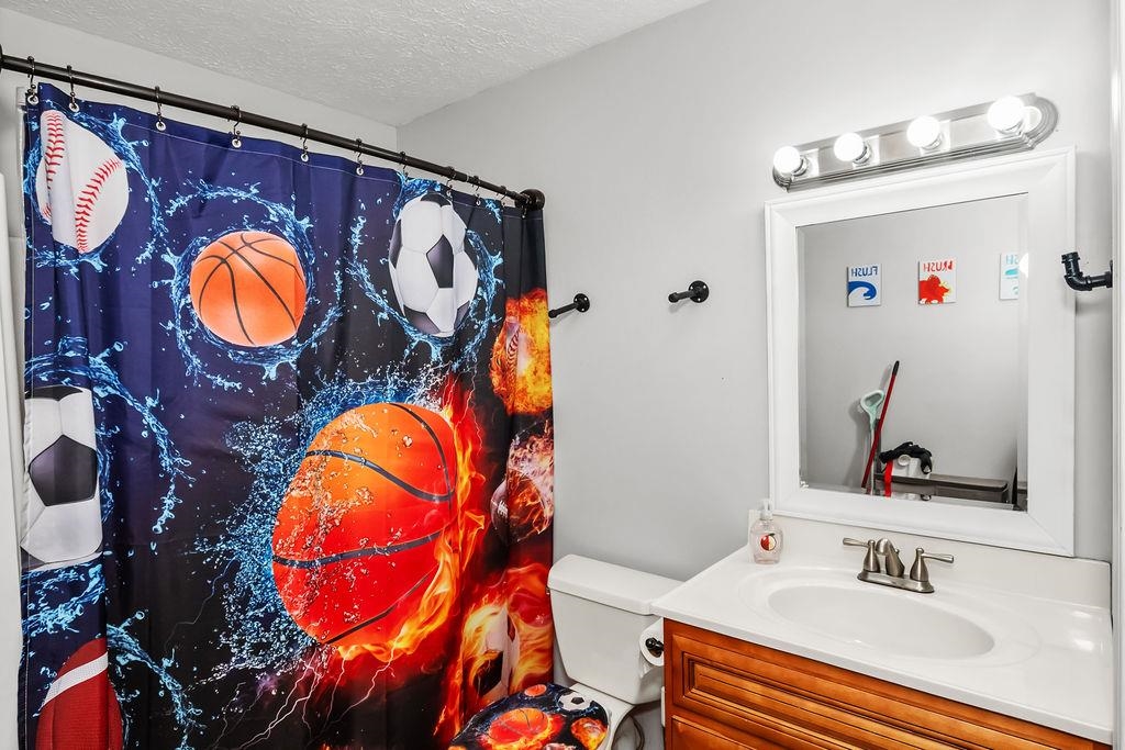 9433 Morgantown Rd, Whitesville, Kentucky 42378, 3 Bedrooms Bedrooms, ,2 BathroomsBathrooms,Single Family Residence,For Sale,Morgantown Rd,92743