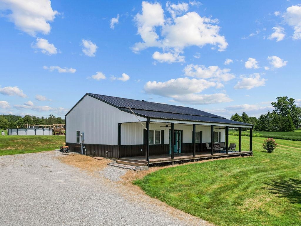 9433 Morgantown Rd, Whitesville, Kentucky 42378, 3 Bedrooms Bedrooms, ,2 BathroomsBathrooms,Single Family Residence,For Sale,Morgantown Rd,92743