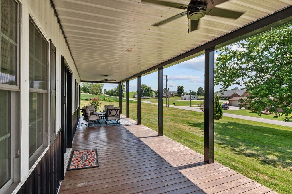 9433 Morgantown Rd, Whitesville, Kentucky 42378, 3 Bedrooms Bedrooms, ,2 BathroomsBathrooms,Single Family Residence,For Sale,Morgantown Rd,92743