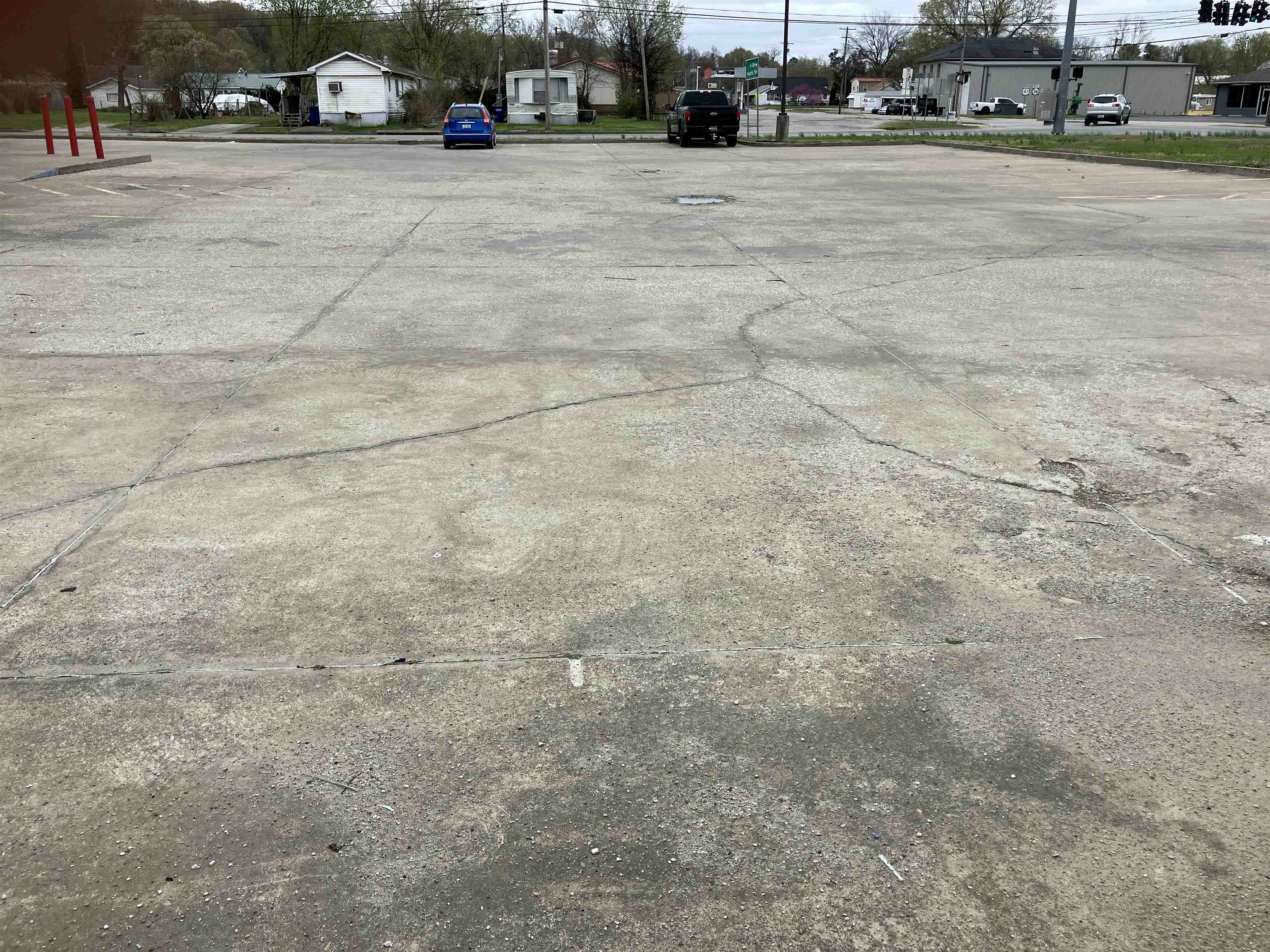 240 US HWY 41 N, Sebree, Kentucky 42455, ,Retail,For Sale,US HWY 41 N,92745