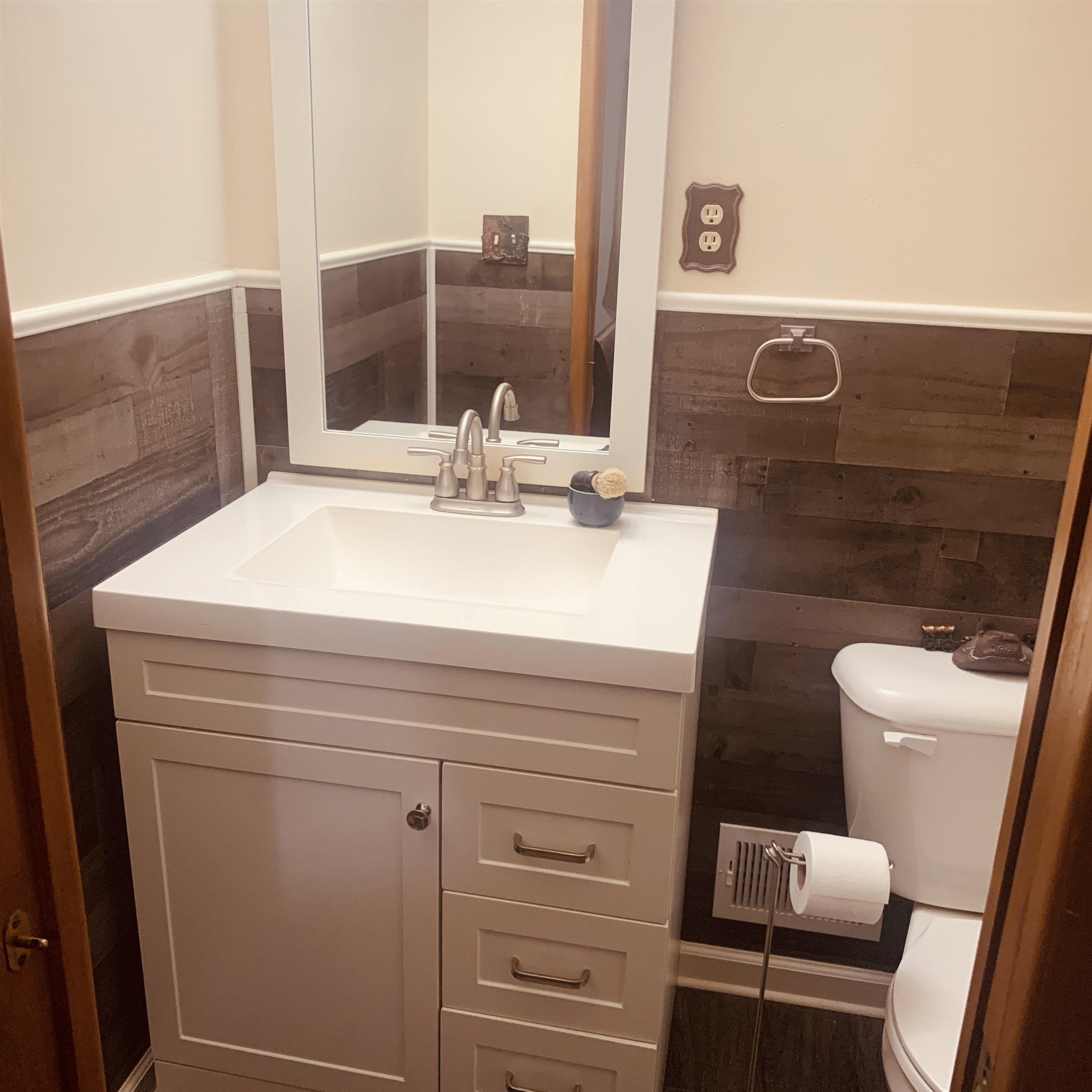 2525 Middleground Drive, Owensboro, Kentucky 42301, 3 Bedrooms Bedrooms, ,2 BathroomsBathrooms,Single Family Residence,For Sale,Middleground Drive,92747
