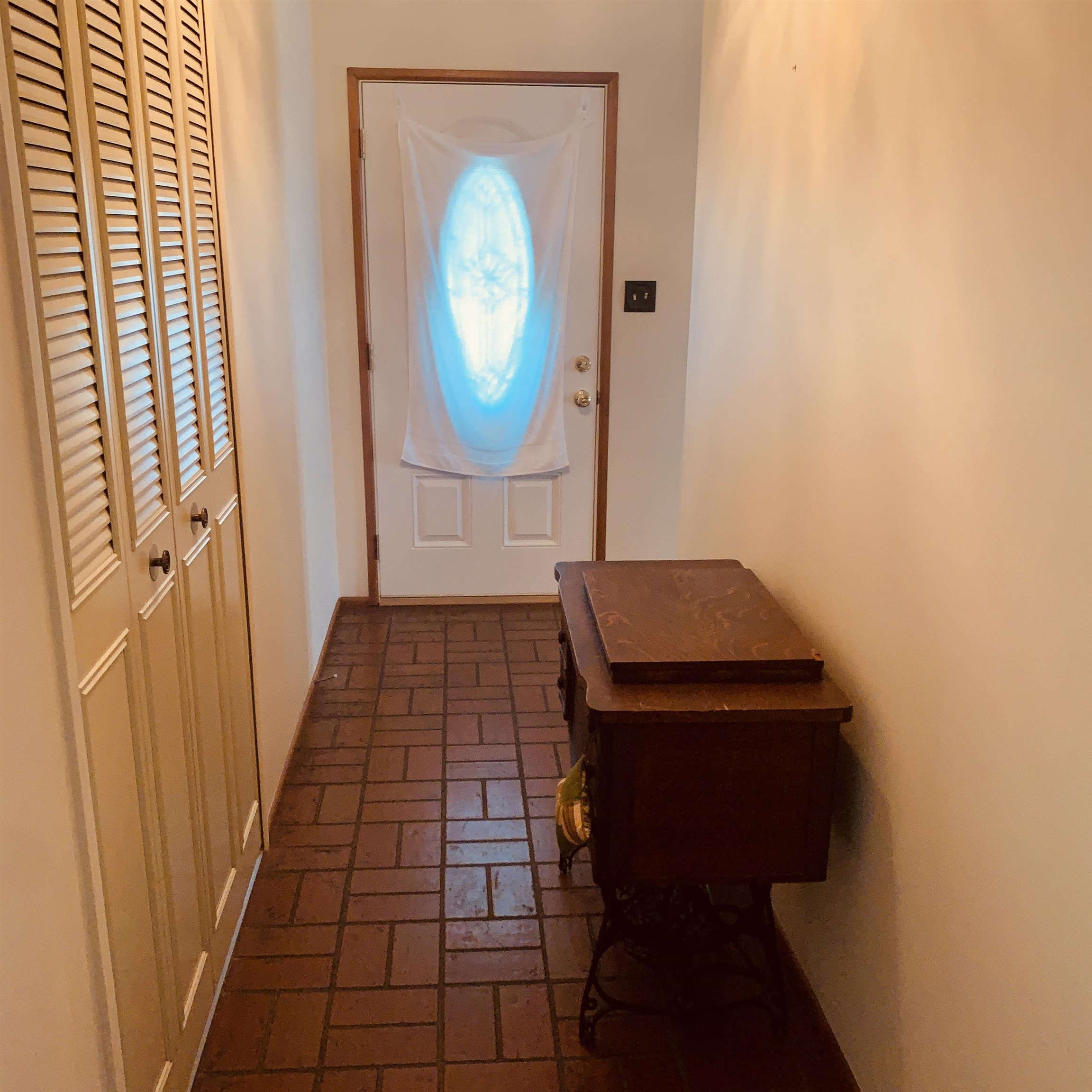 2525 Middleground Drive, Owensboro, Kentucky 42301, 3 Bedrooms Bedrooms, ,2 BathroomsBathrooms,Single Family Residence,For Sale,Middleground Drive,92747