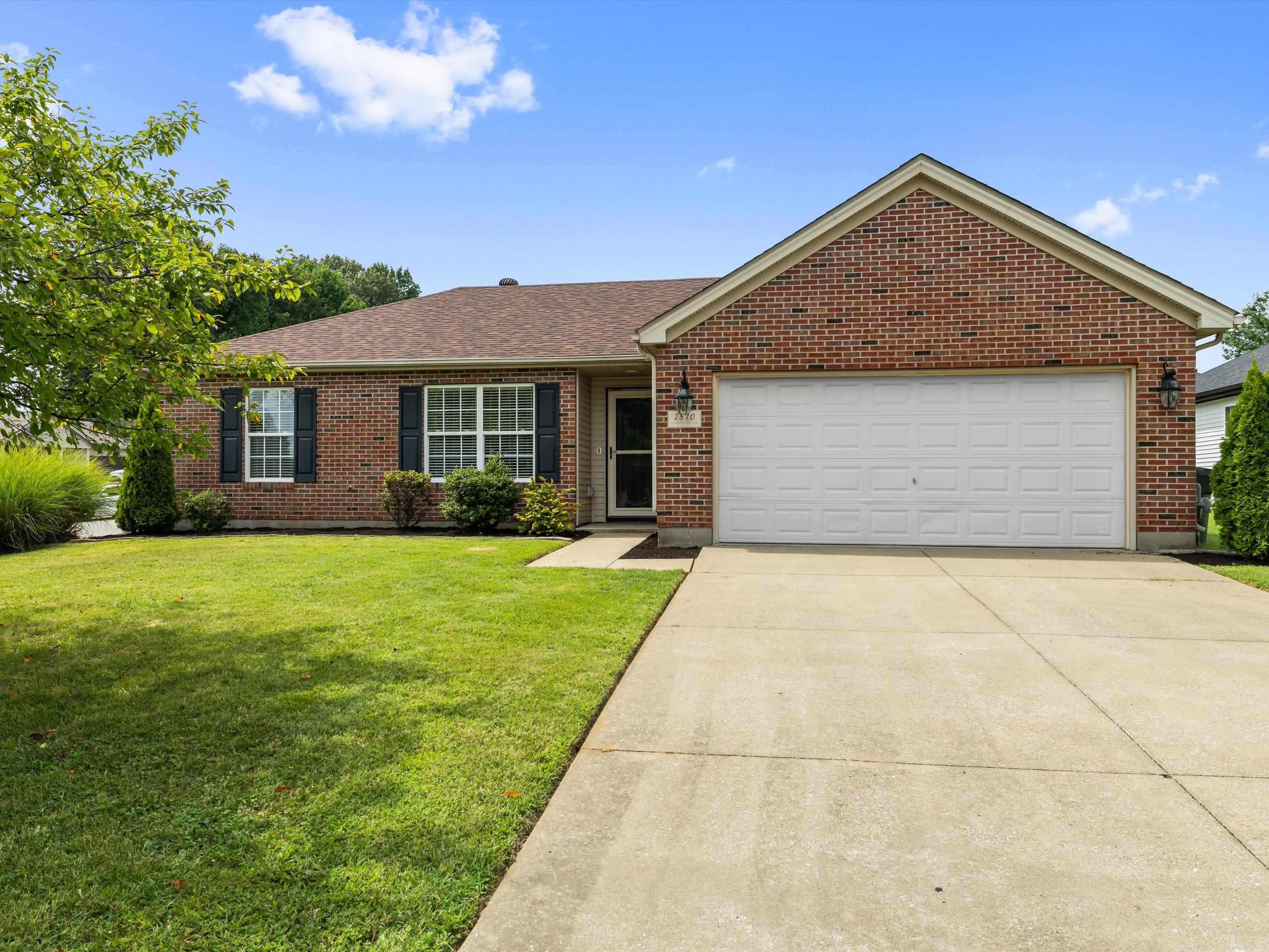 2570 Landing Terrace, Owensboro, Kentucky 42303, 3 Bedrooms Bedrooms, ,2 BathroomsBathrooms,Single Family Residence,For Sale,Landing Terrace,92751