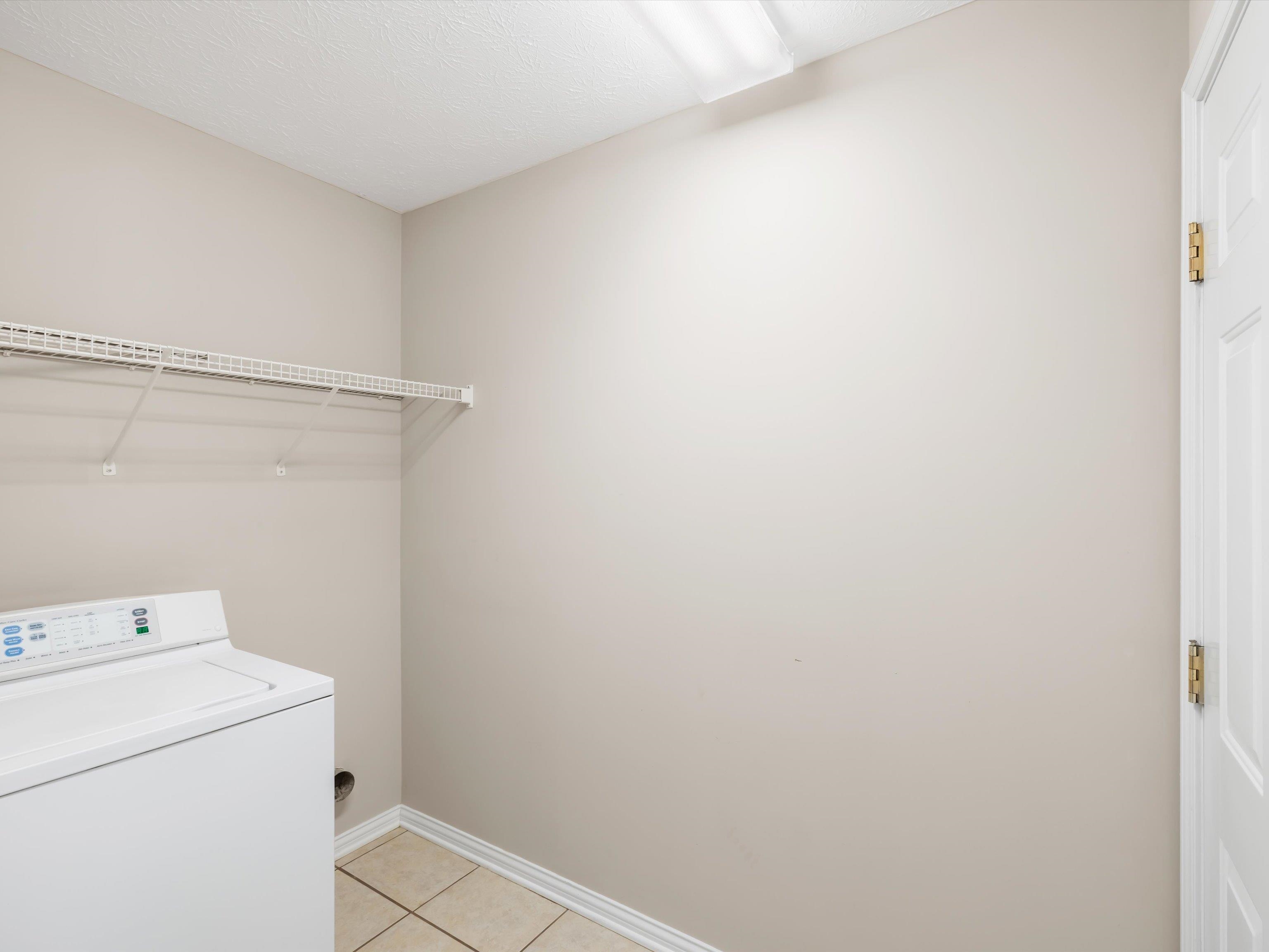 2570 Landing Terrace, Owensboro, Kentucky 42303, 3 Bedrooms Bedrooms, ,2 BathroomsBathrooms,Single Family Residence,For Sale,Landing Terrace,92751