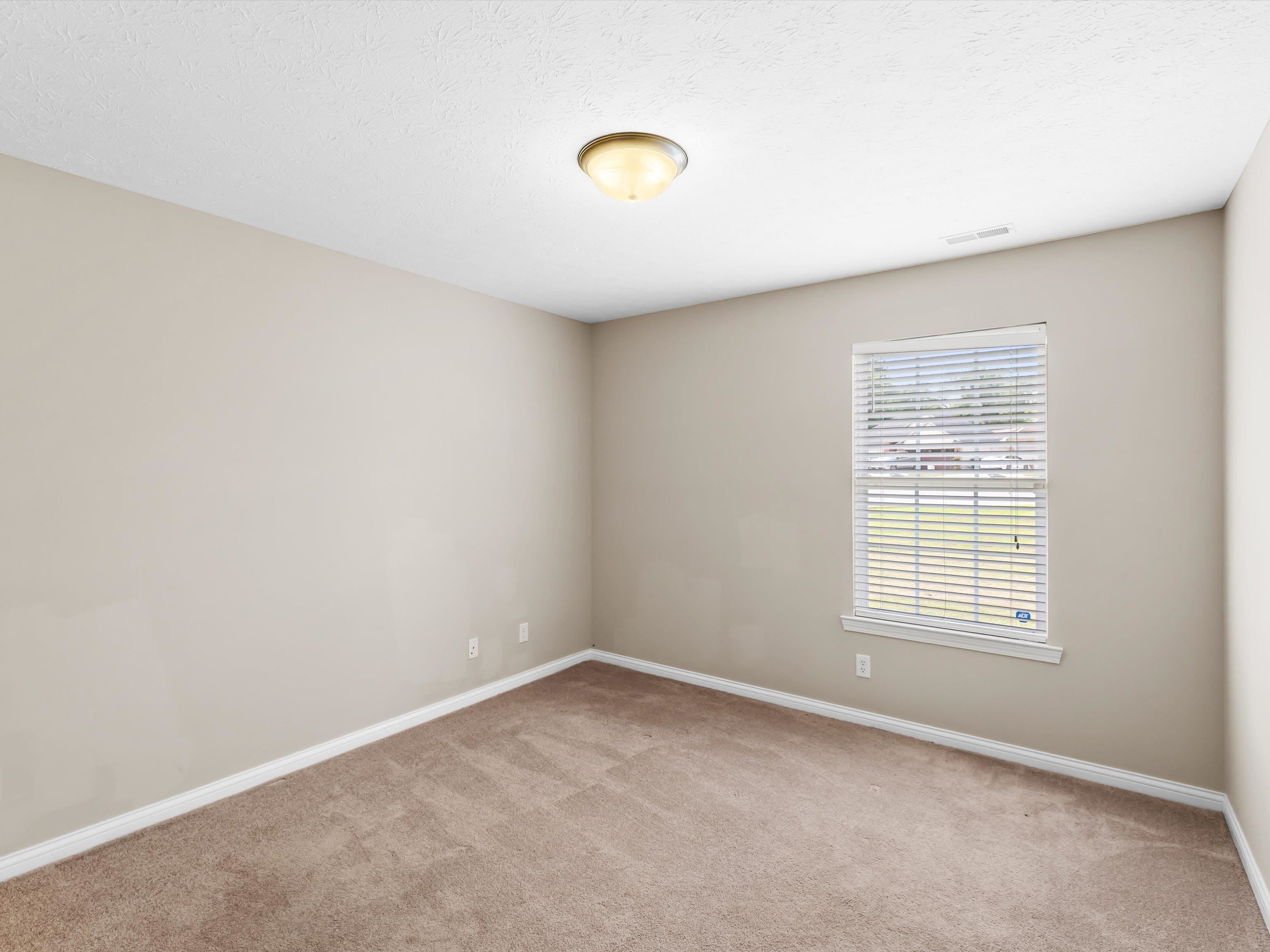 2570 Landing Terrace, Owensboro, Kentucky 42303, 3 Bedrooms Bedrooms, ,2 BathroomsBathrooms,Single Family Residence,For Sale,Landing Terrace,92751