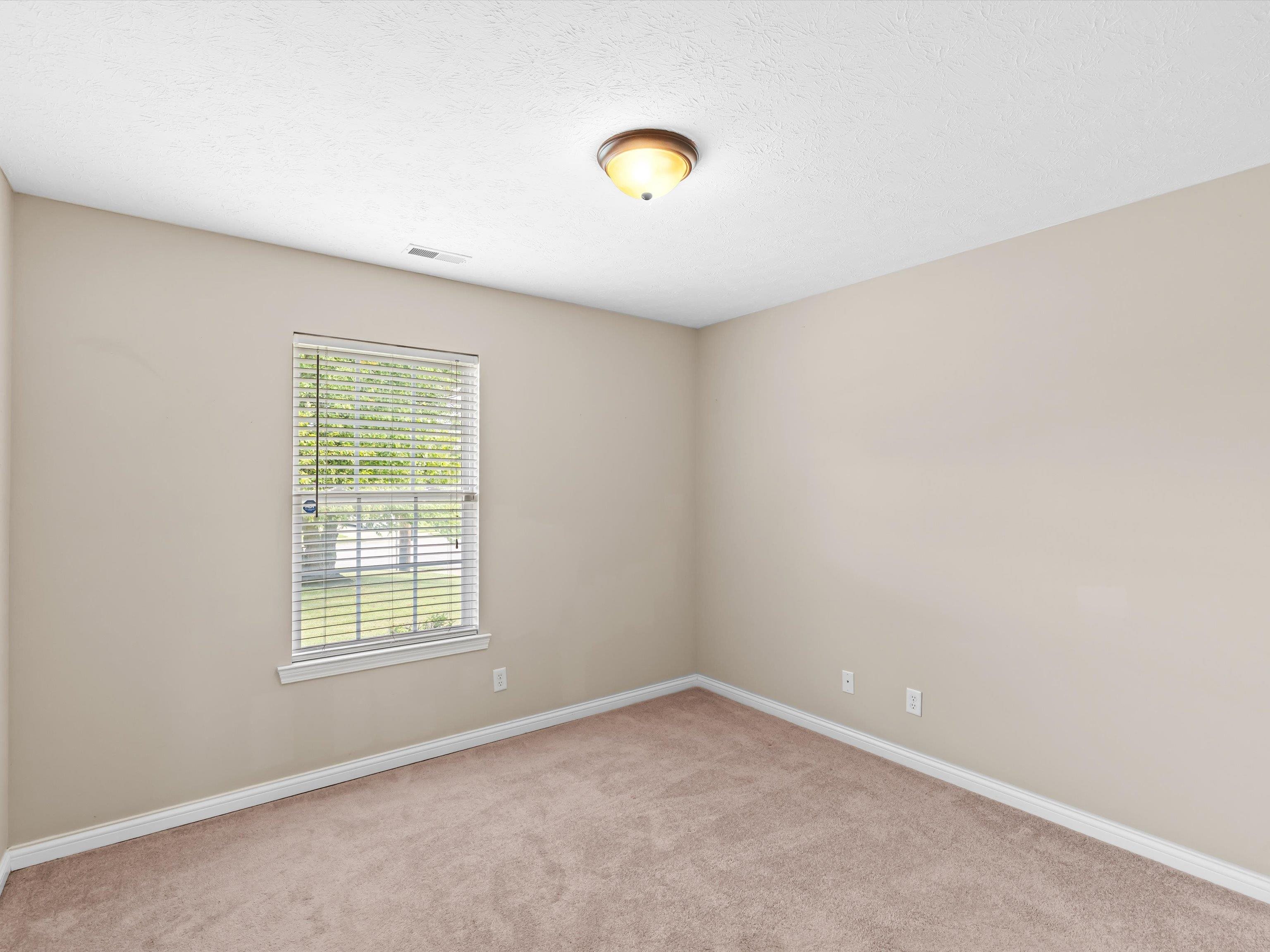 2570 Landing Terrace, Owensboro, Kentucky 42303, 3 Bedrooms Bedrooms, ,2 BathroomsBathrooms,Single Family Residence,For Sale,Landing Terrace,92751
