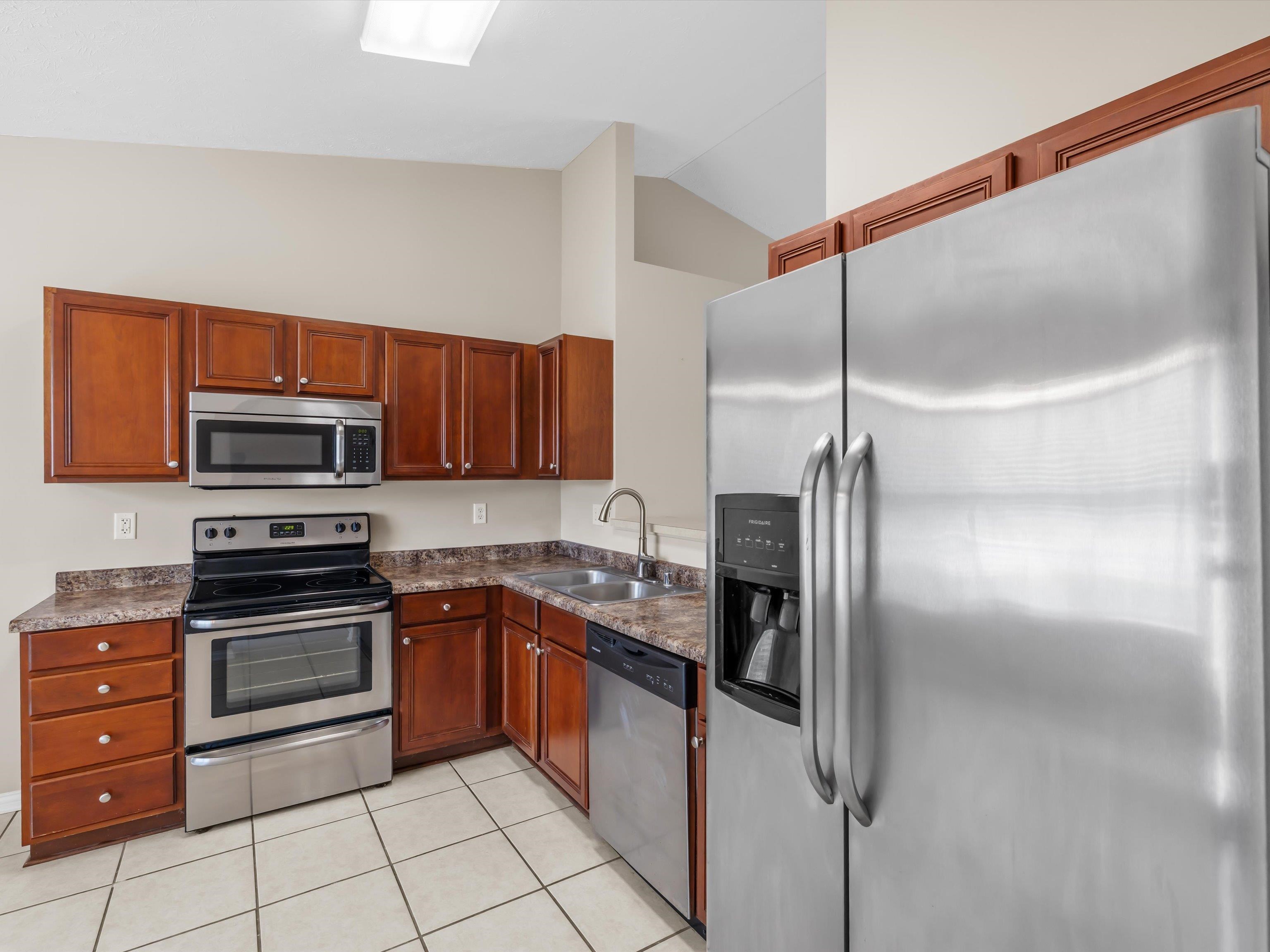 2570 Landing Terrace, Owensboro, Kentucky 42303, 3 Bedrooms Bedrooms, ,2 BathroomsBathrooms,Single Family Residence,For Sale,Landing Terrace,92751