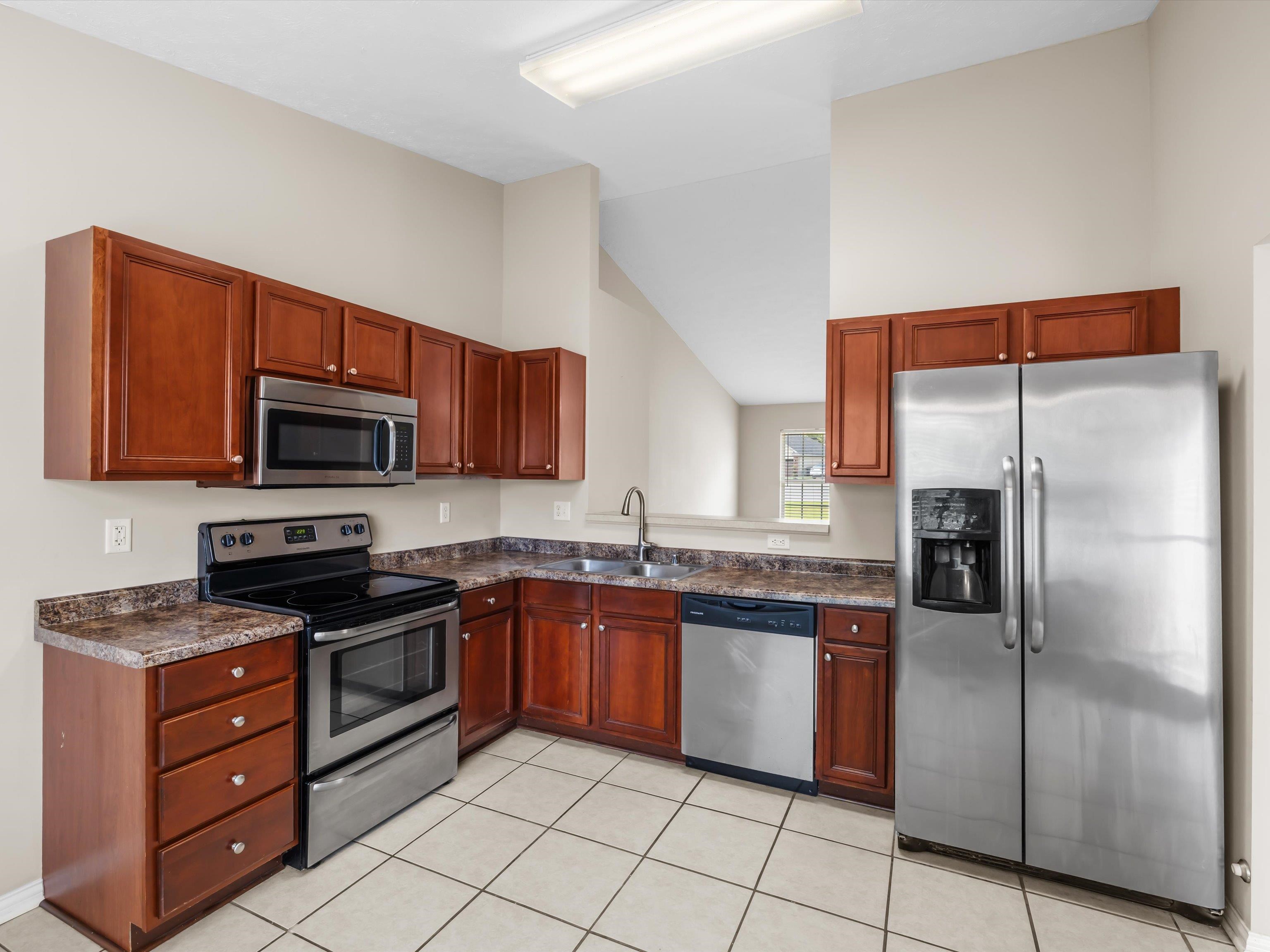 2570 Landing Terrace, Owensboro, Kentucky 42303, 3 Bedrooms Bedrooms, ,2 BathroomsBathrooms,Single Family Residence,For Sale,Landing Terrace,92751