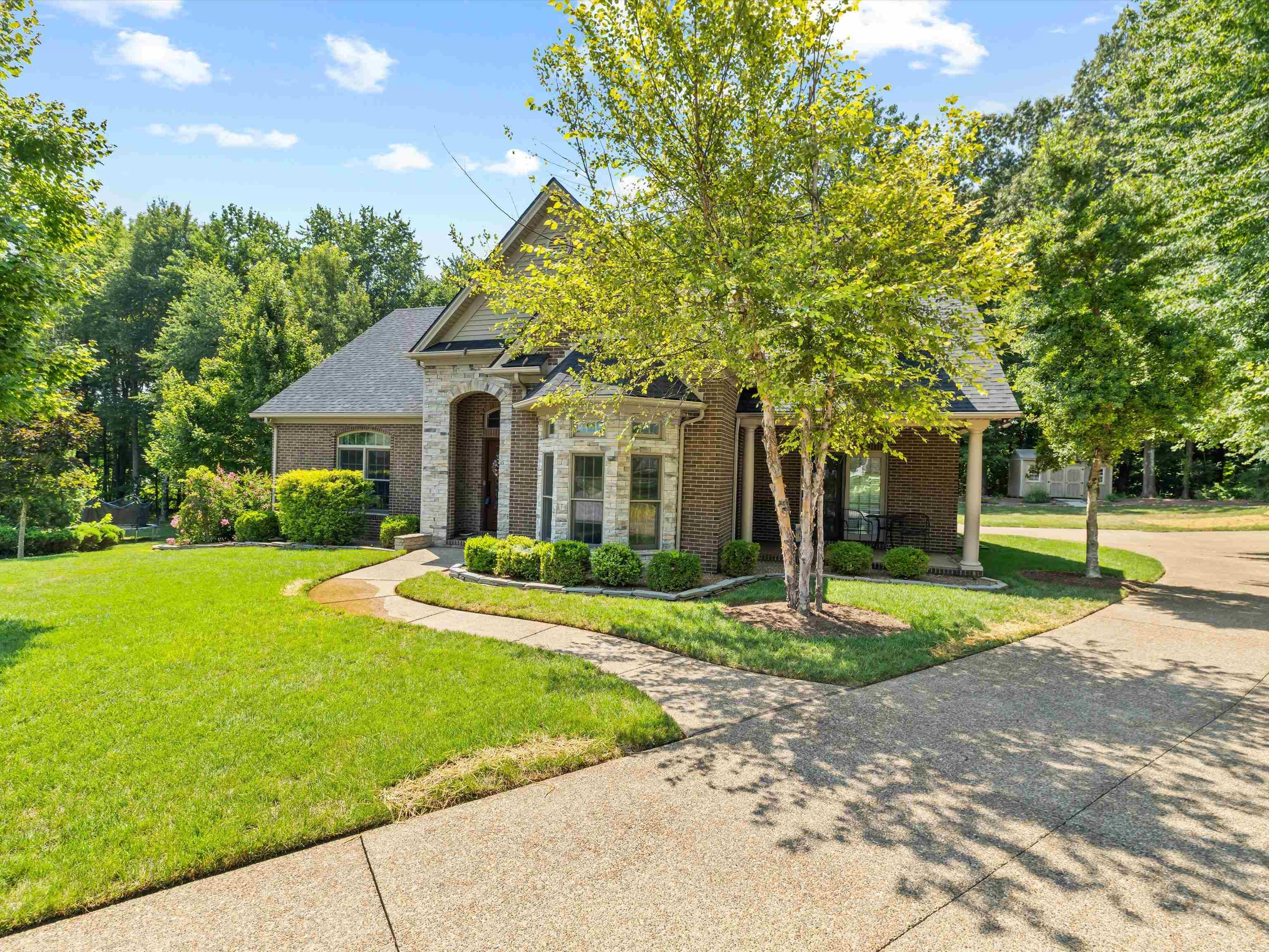 4950 Ridge Creek Rd, Owensboro, Kentucky 42303, 4 Bedrooms Bedrooms, ,2 BathroomsBathrooms,Single Family Residence,For Sale,Ridge Creek Rd,92752
