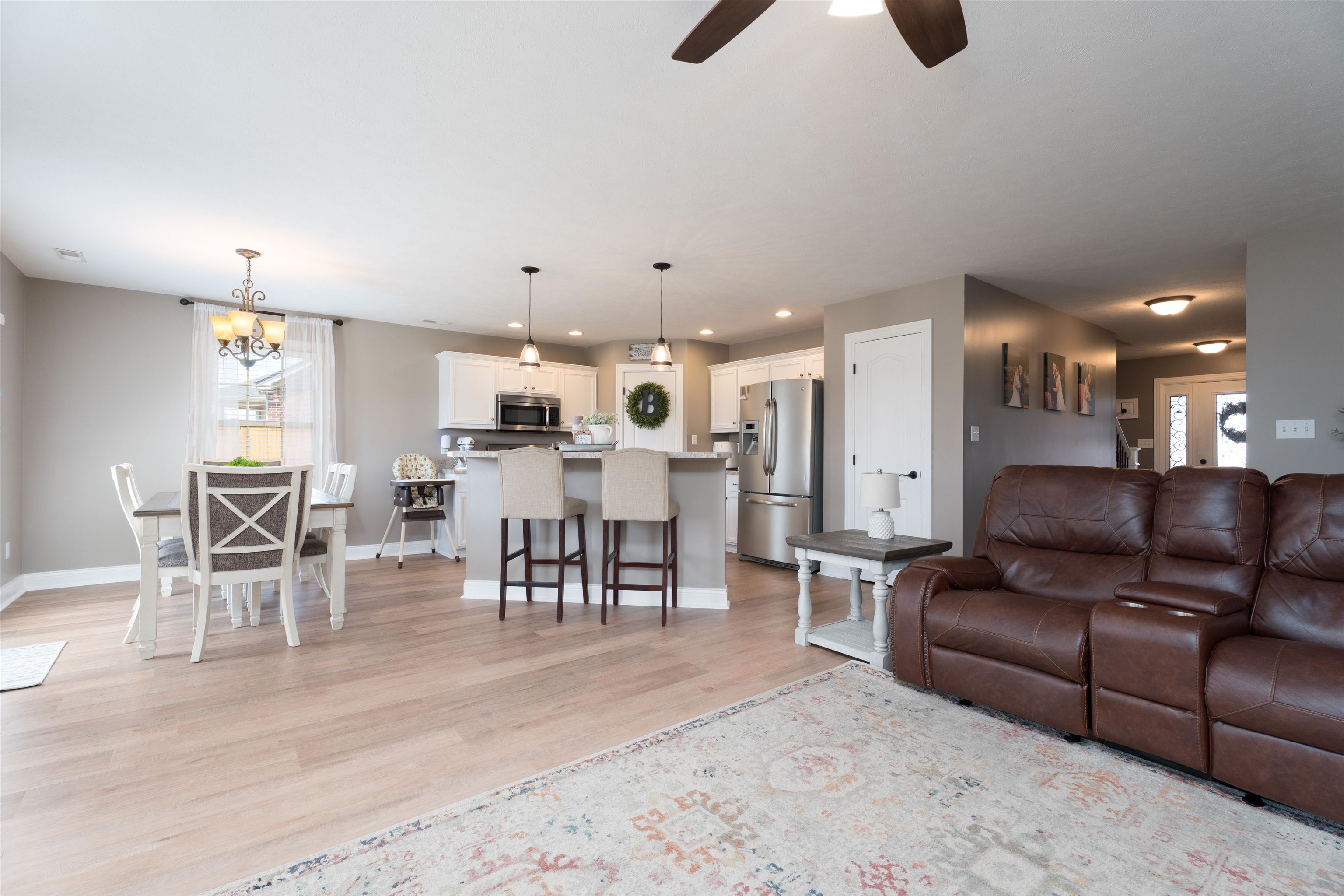 5460 Meadow Grove Dr, Owensboro, Kentucky 42301, 3 Bedrooms Bedrooms, ,2 BathroomsBathrooms,Single Family Residence,For Sale,Meadow Grove Dr,92755