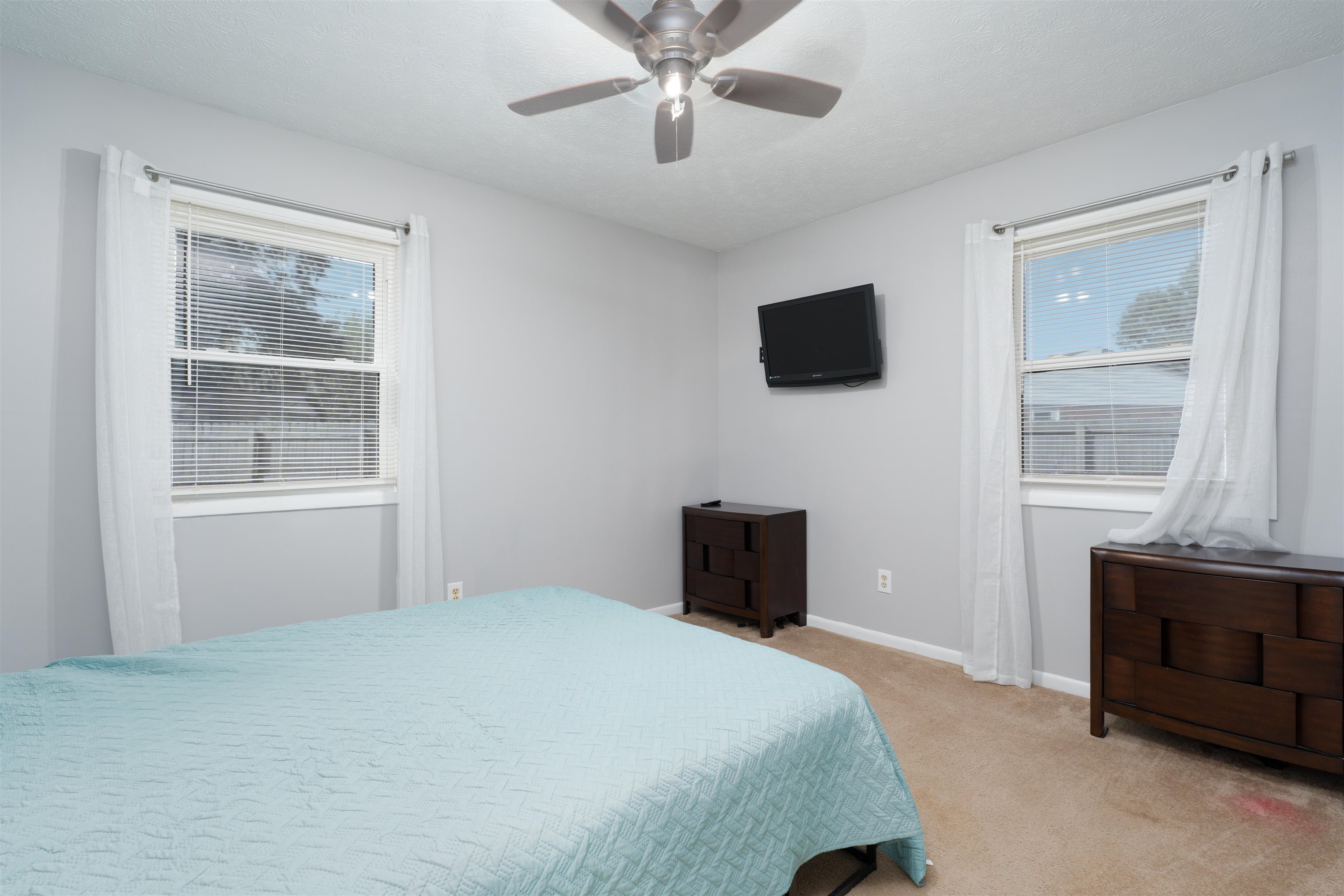 5277 Ashland Ave., Owensboro, Kentucky 42301, 3 Bedrooms Bedrooms, ,1 BathroomBathrooms,Single Family Residence,For Sale,Ashland Ave.,92757