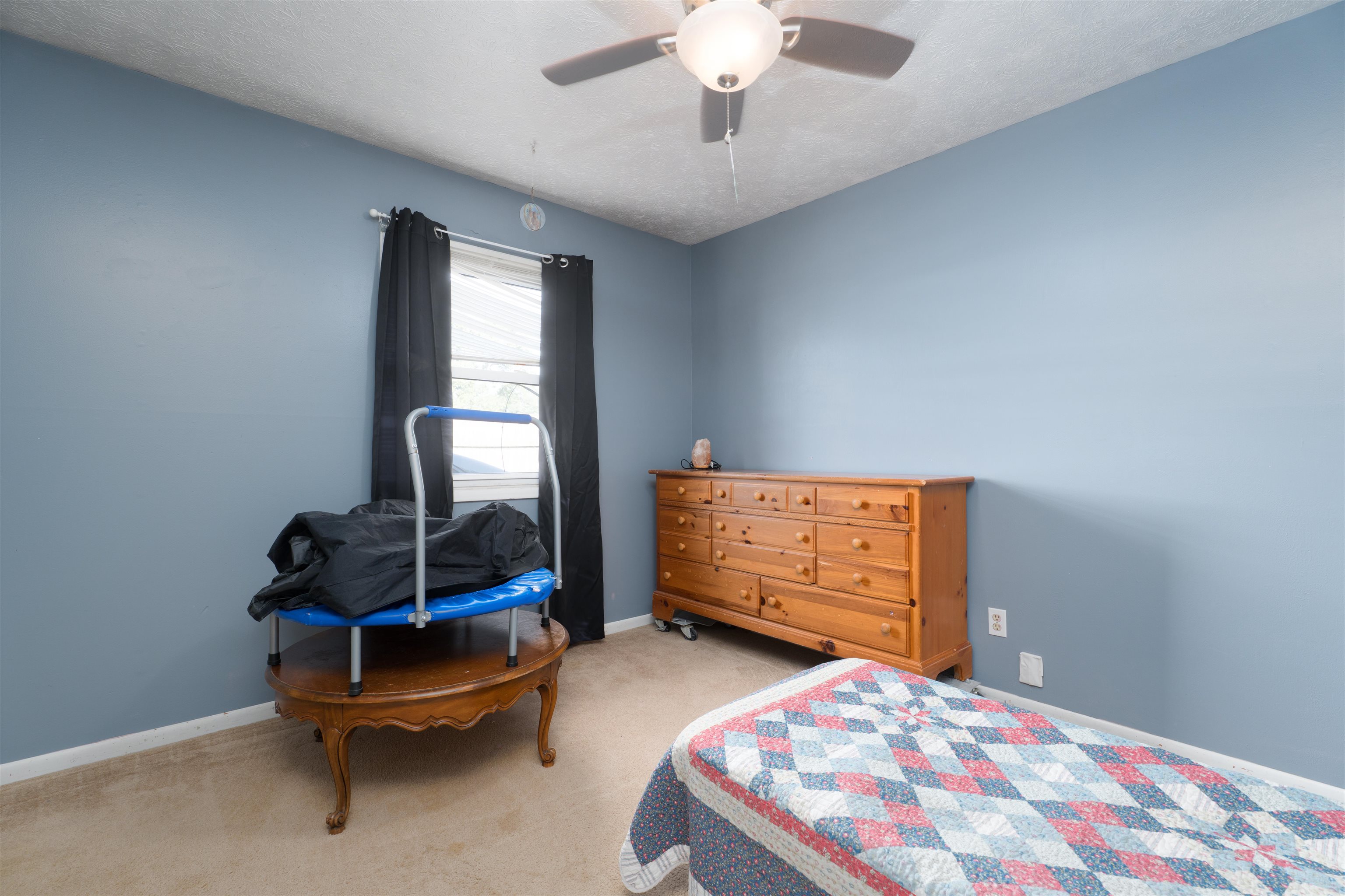 5277 Ashland Ave., Owensboro, Kentucky 42301, 3 Bedrooms Bedrooms, ,1 BathroomBathrooms,Single Family Residence,For Sale,Ashland Ave.,92757