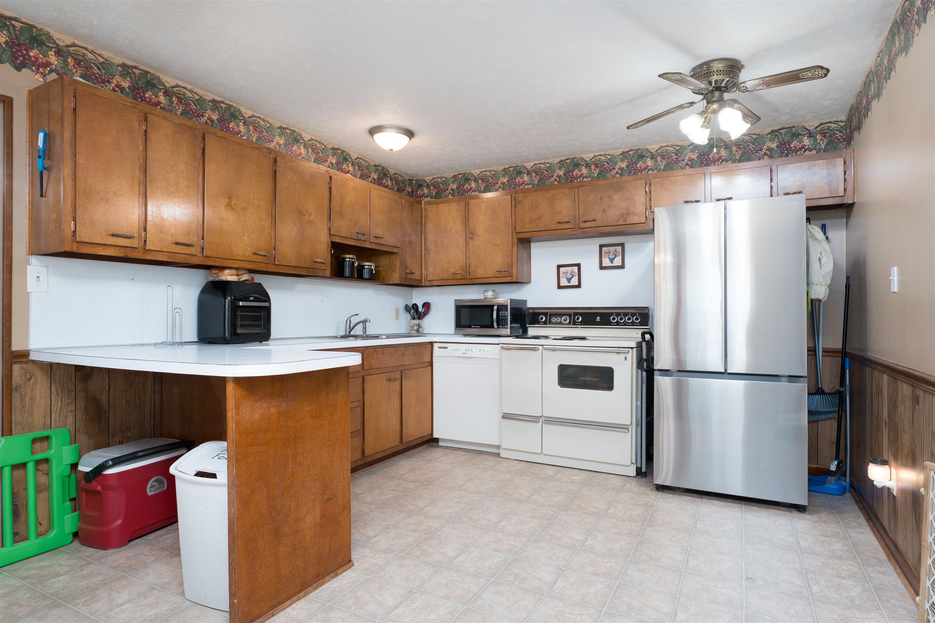5277 Ashland Ave., Owensboro, Kentucky 42301, 3 Bedrooms Bedrooms, ,1 BathroomBathrooms,Single Family Residence,For Sale,Ashland Ave.,92757