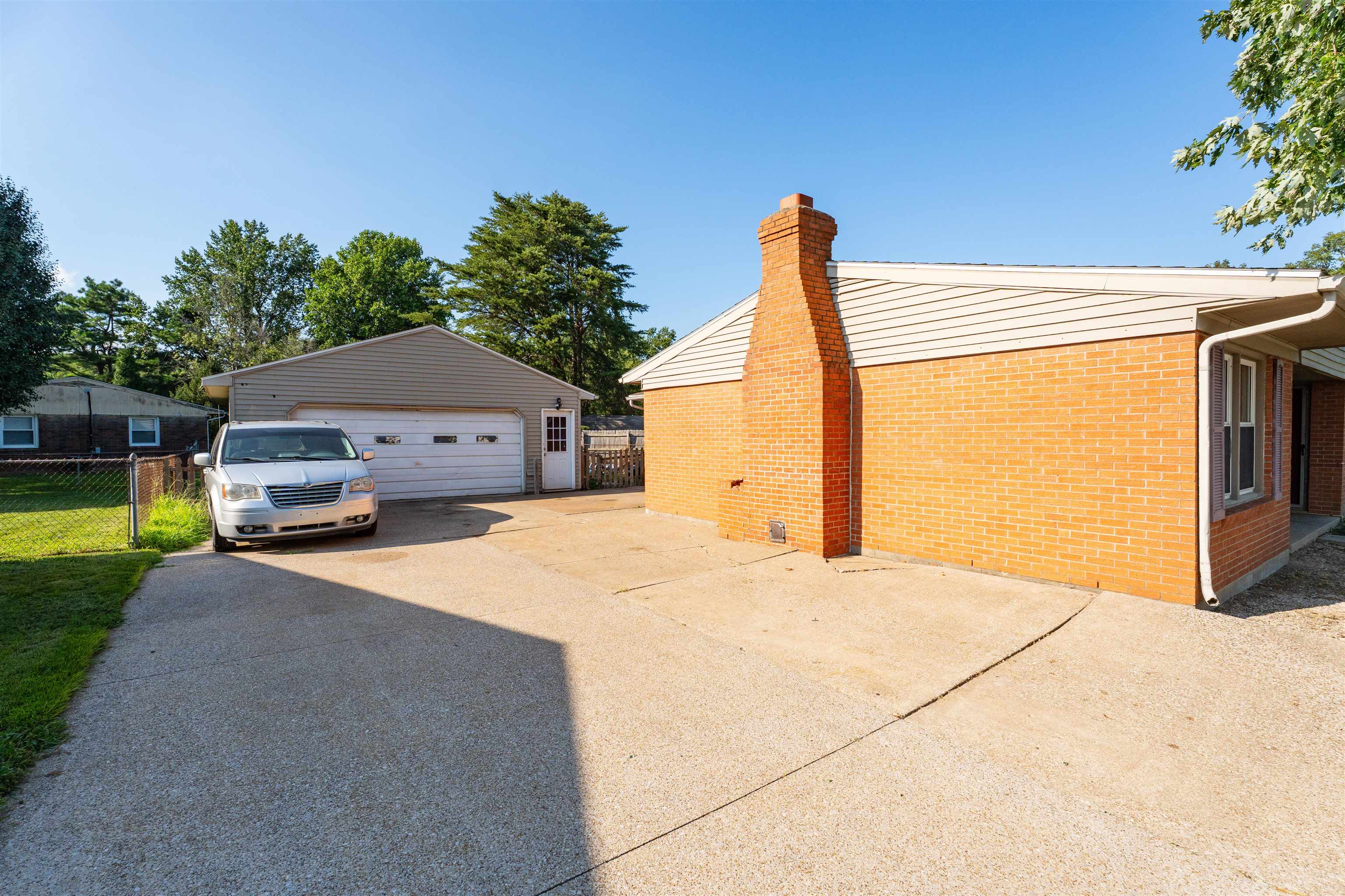 5277 Ashland Ave., Owensboro, Kentucky 42301, 3 Bedrooms Bedrooms, ,1 BathroomBathrooms,Single Family Residence,For Sale,Ashland Ave.,92757