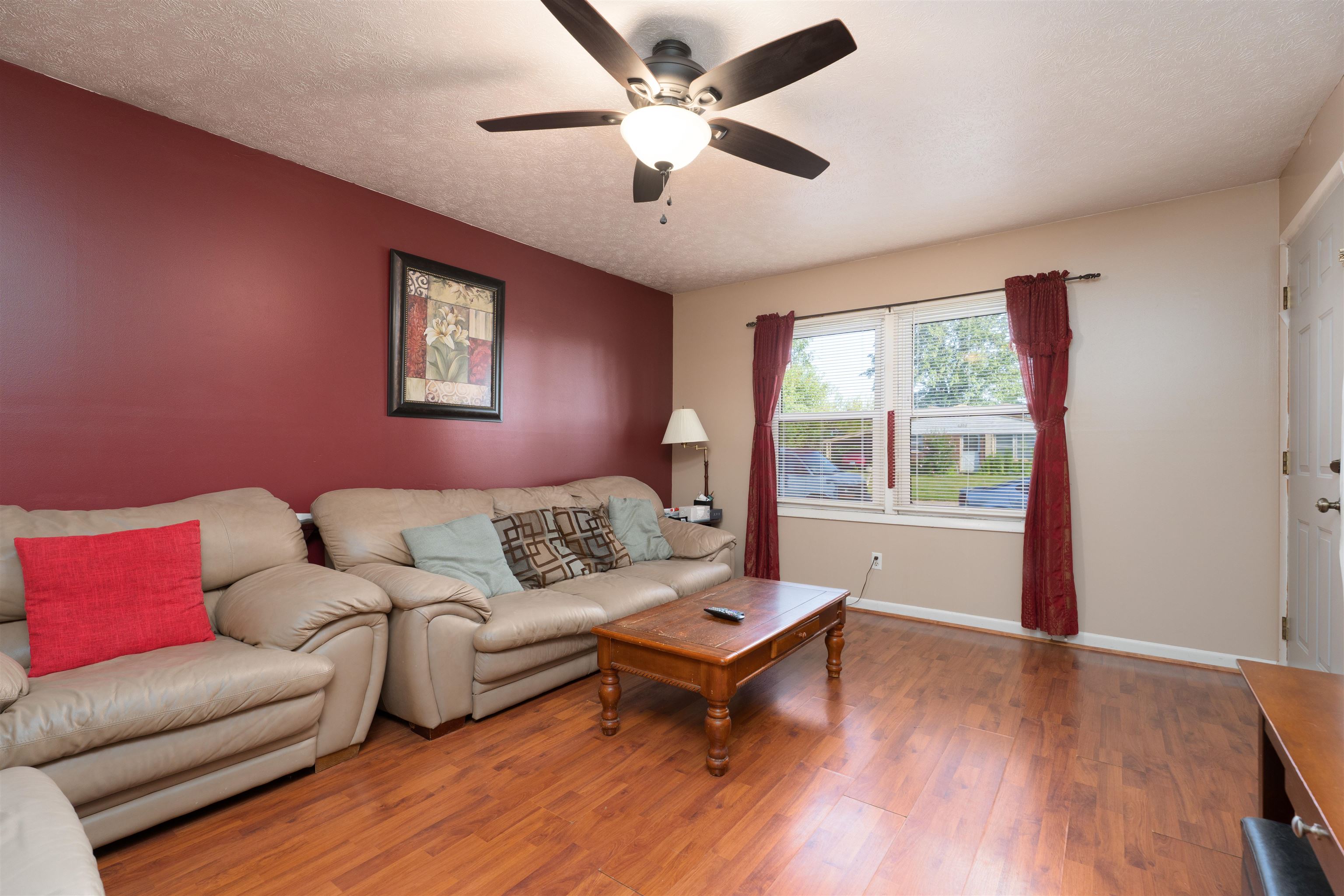 5277 Ashland Ave., Owensboro, Kentucky 42301, 3 Bedrooms Bedrooms, ,1 BathroomBathrooms,Single Family Residence,For Sale,Ashland Ave.,92757