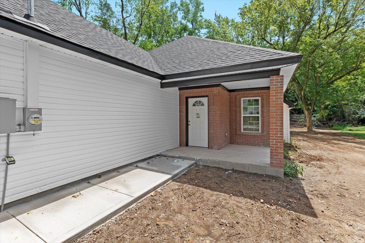 1904 Donald, Louisville, Kentucky 40216, 3 Bedrooms Bedrooms, ,2 BathroomsBathrooms,Single Family Residence,For Sale,Donald,92759