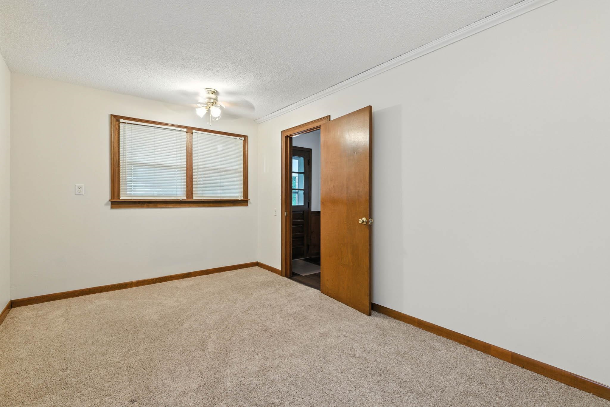 335 Harrison, Hawesville, Kentucky 42348, 3 Bedrooms Bedrooms, ,1 BathroomBathrooms,Single Family Residence,For Sale,Harrison,92760
