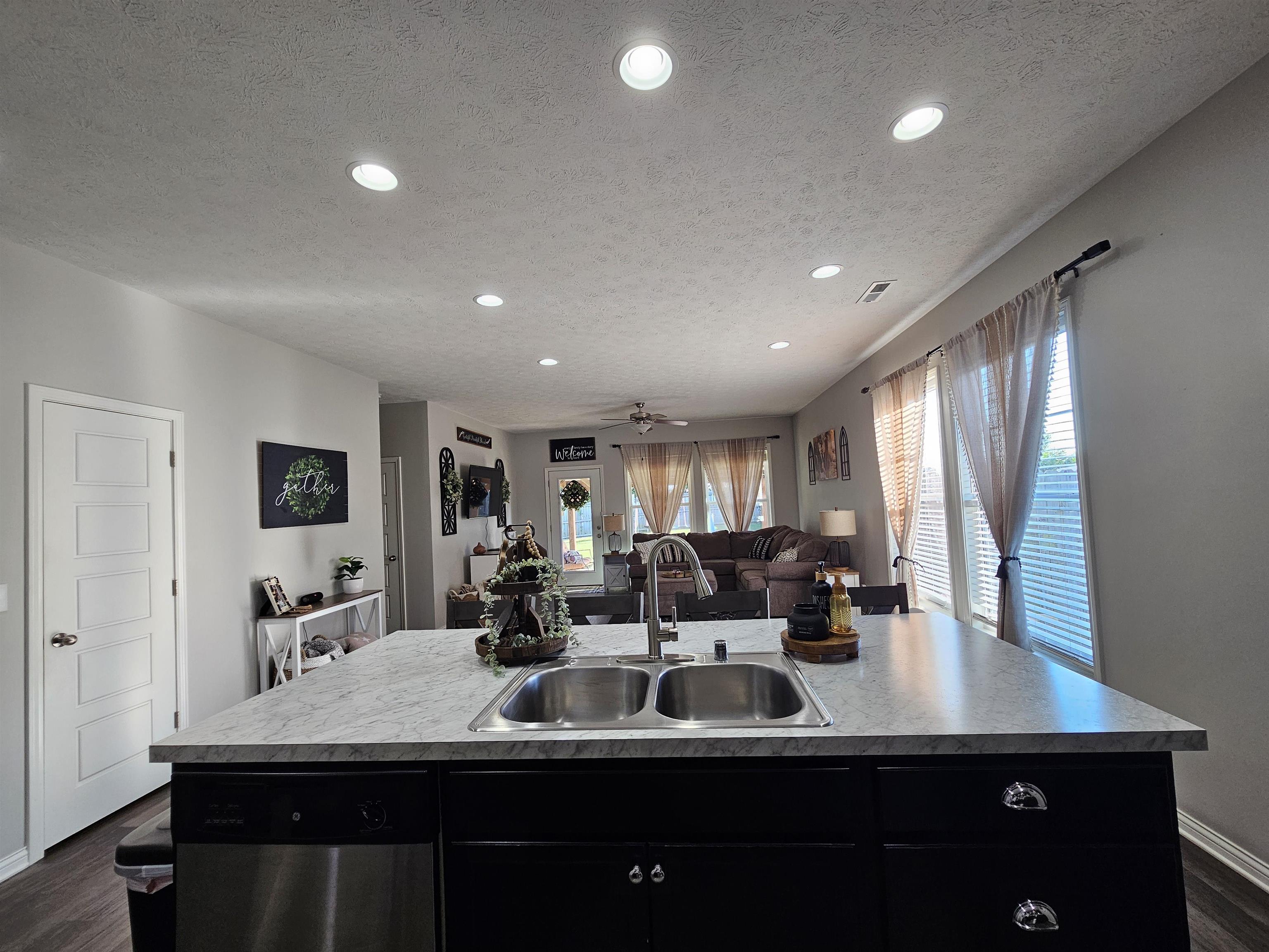 6465 Valley Brook Trace, Utica, Kentucky 42376, 3 Bedrooms Bedrooms, ,2 BathroomsBathrooms,Single Family Residence,For Sale,Valley Brook Trace,92765