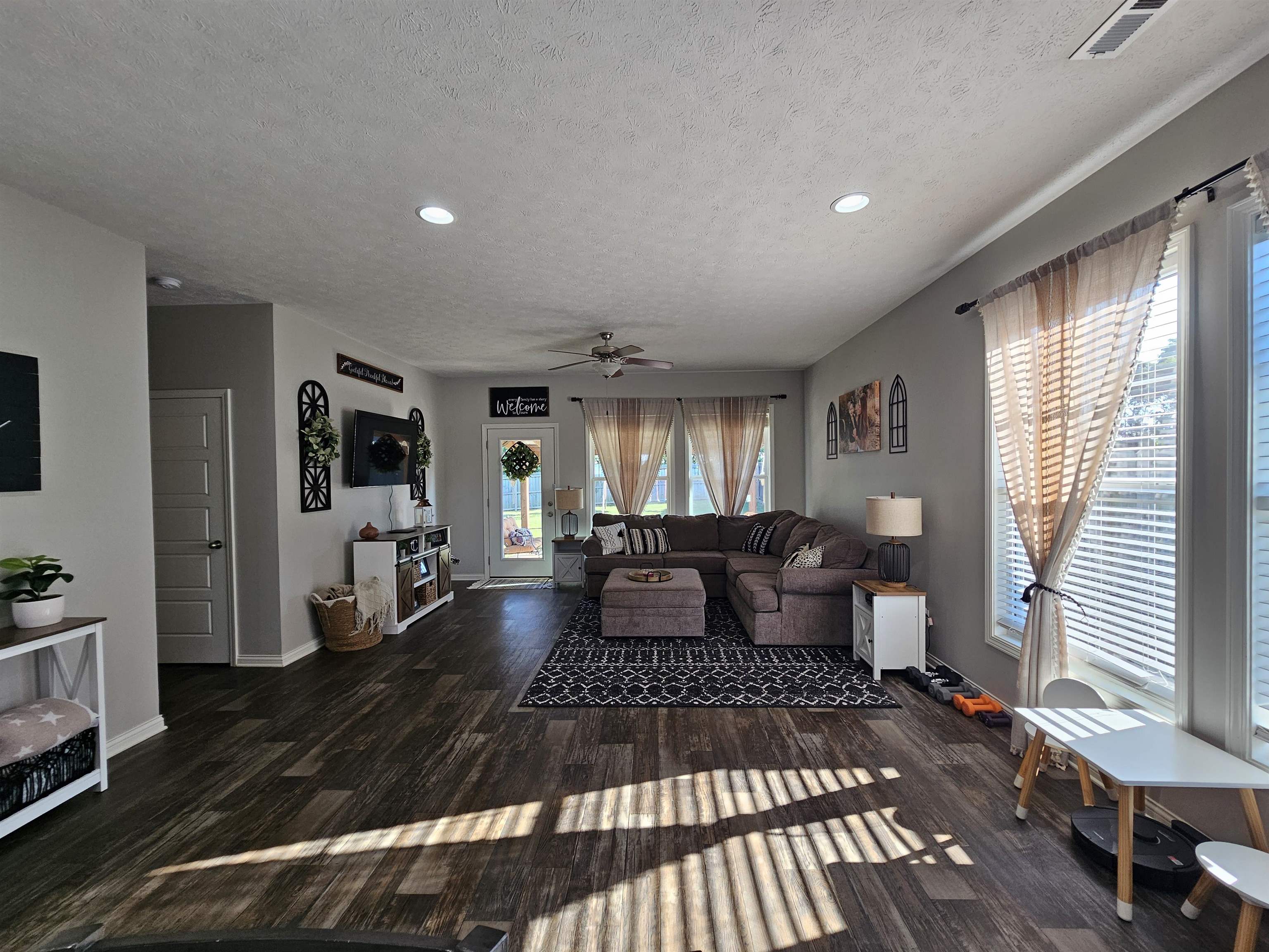 6465 Valley Brook Trace, Utica, Kentucky 42376, 3 Bedrooms Bedrooms, ,2 BathroomsBathrooms,Single Family Residence,For Sale,Valley Brook Trace,92765