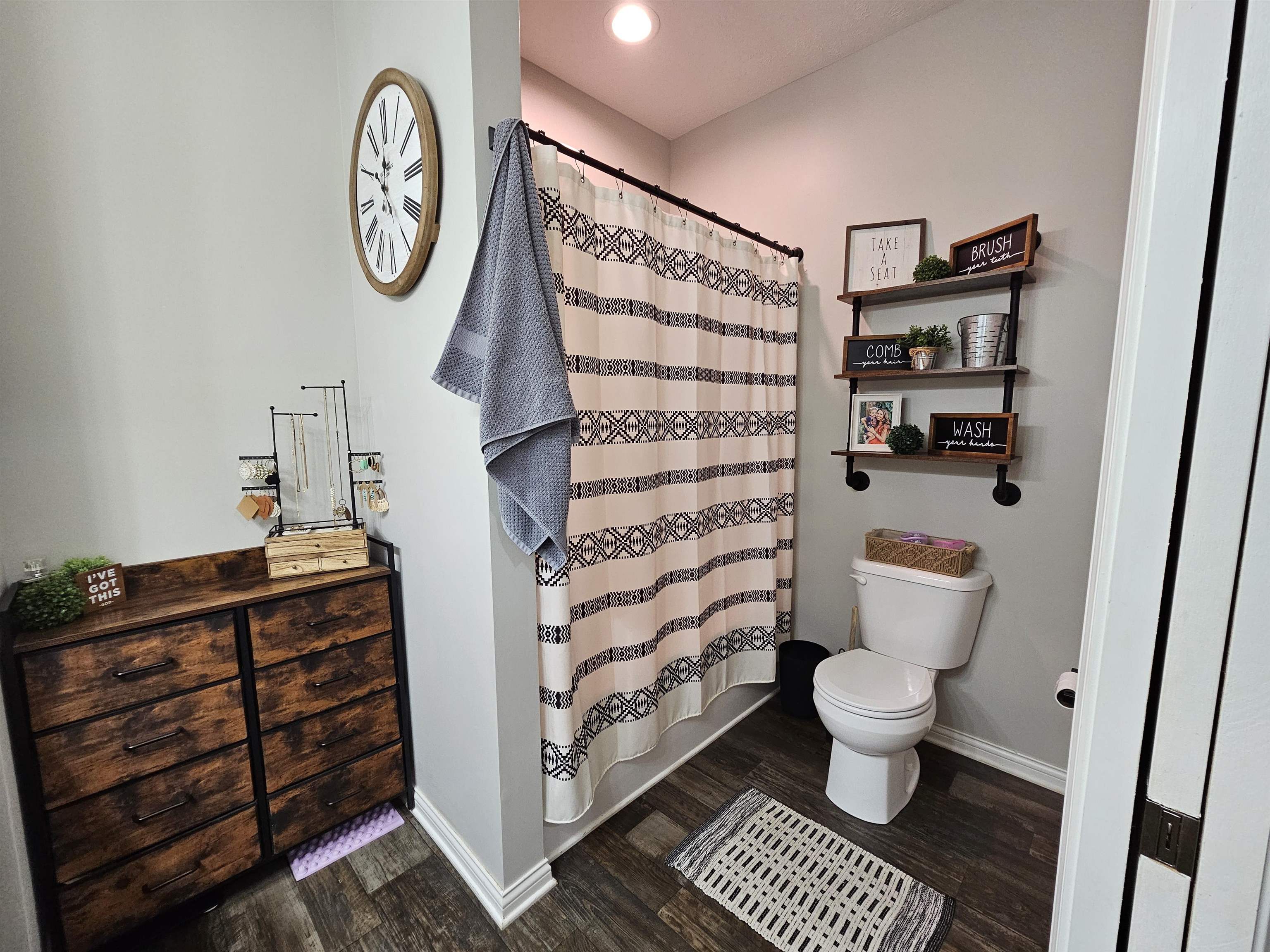 6465 Valley Brook Trace, Utica, Kentucky 42376, 3 Bedrooms Bedrooms, ,2 BathroomsBathrooms,Single Family Residence,For Sale,Valley Brook Trace,92765
