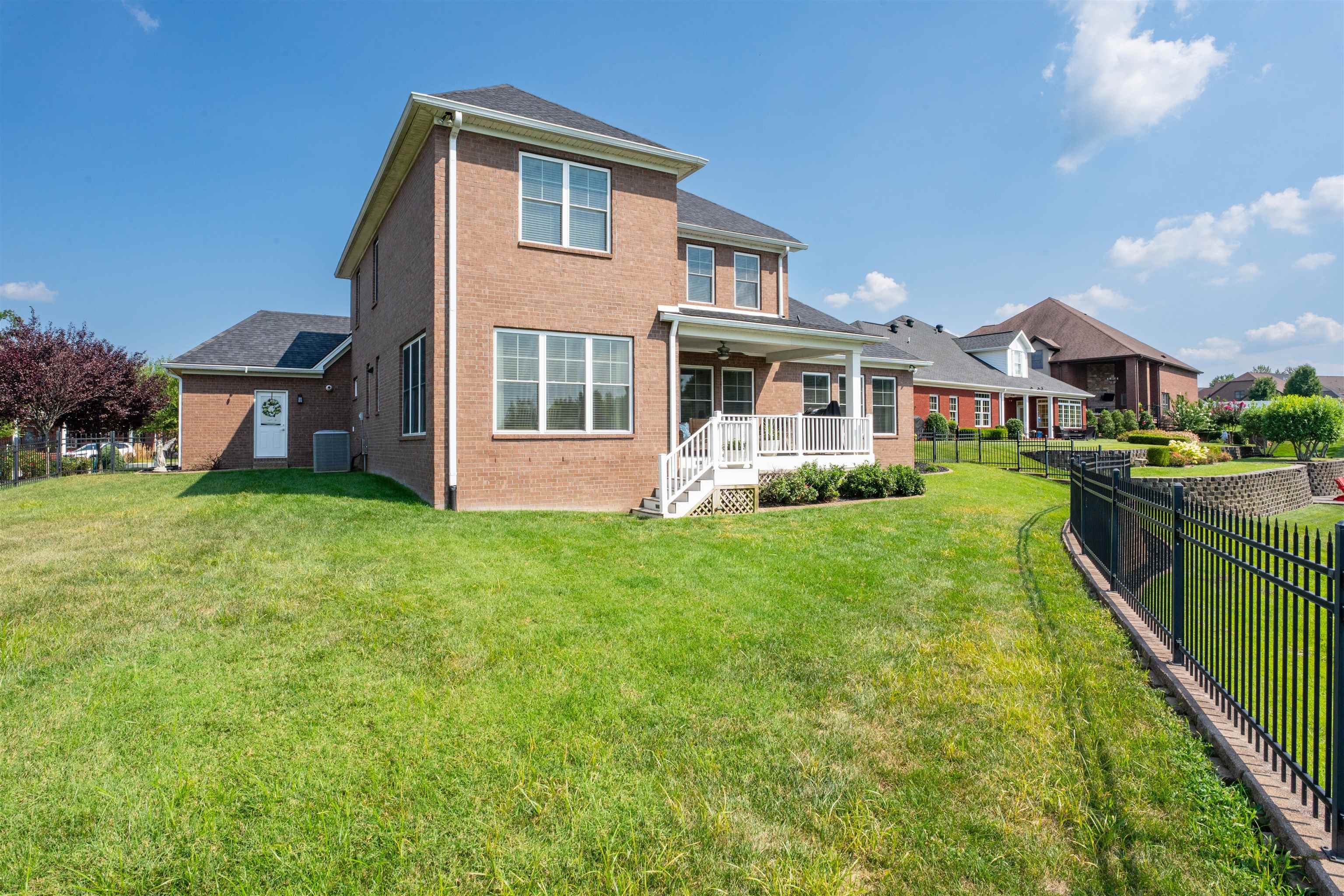 3152 Spring Ridge Pkwy, Owensboro, Kentucky 42303, 4 Bedrooms Bedrooms, ,2 BathroomsBathrooms,Single Family Residence,For Sale,Spring Ridge Pkwy,92766
