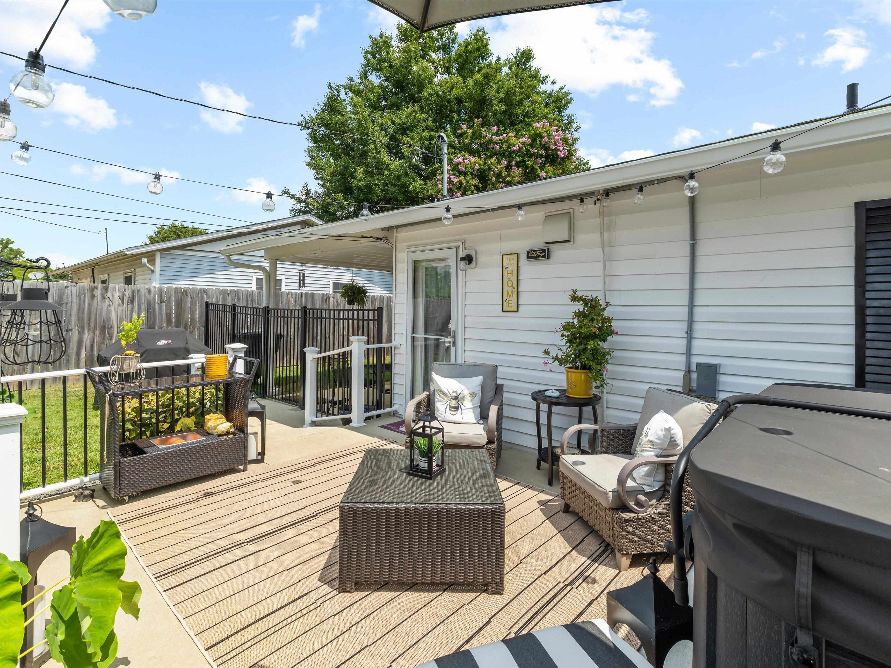 622 Ridgewood Street, Owensboro, Kentucky 42301, 3 Bedrooms Bedrooms, ,1 BathroomBathrooms,Single Family Residence,For Sale,Ridgewood Street,92769