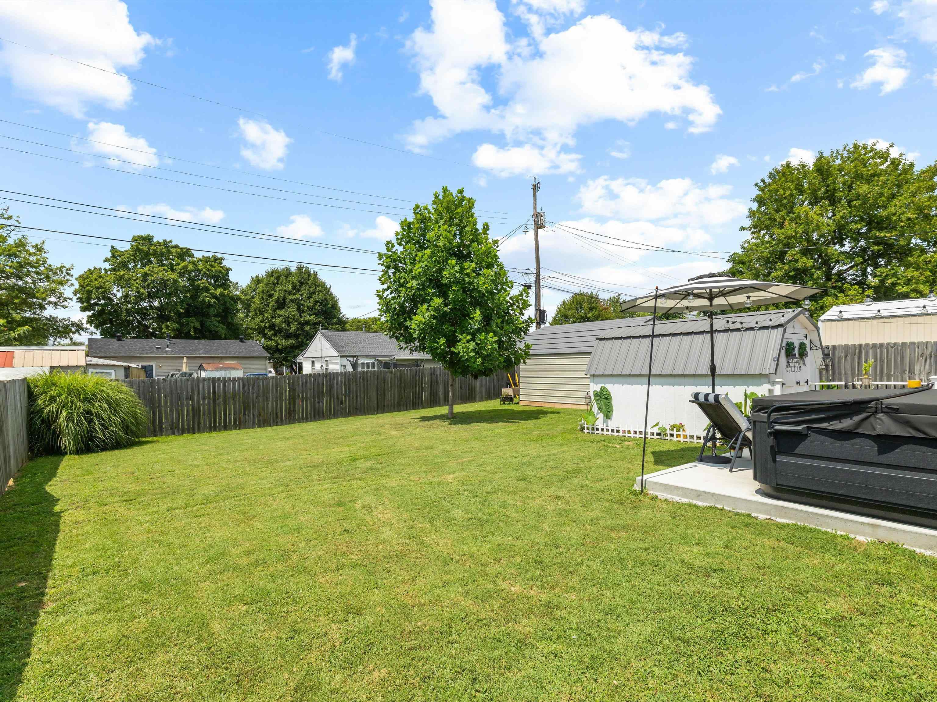 622 Ridgewood Street, Owensboro, Kentucky 42301, 3 Bedrooms Bedrooms, ,1 BathroomBathrooms,Single Family Residence,For Sale,Ridgewood Street,92769
