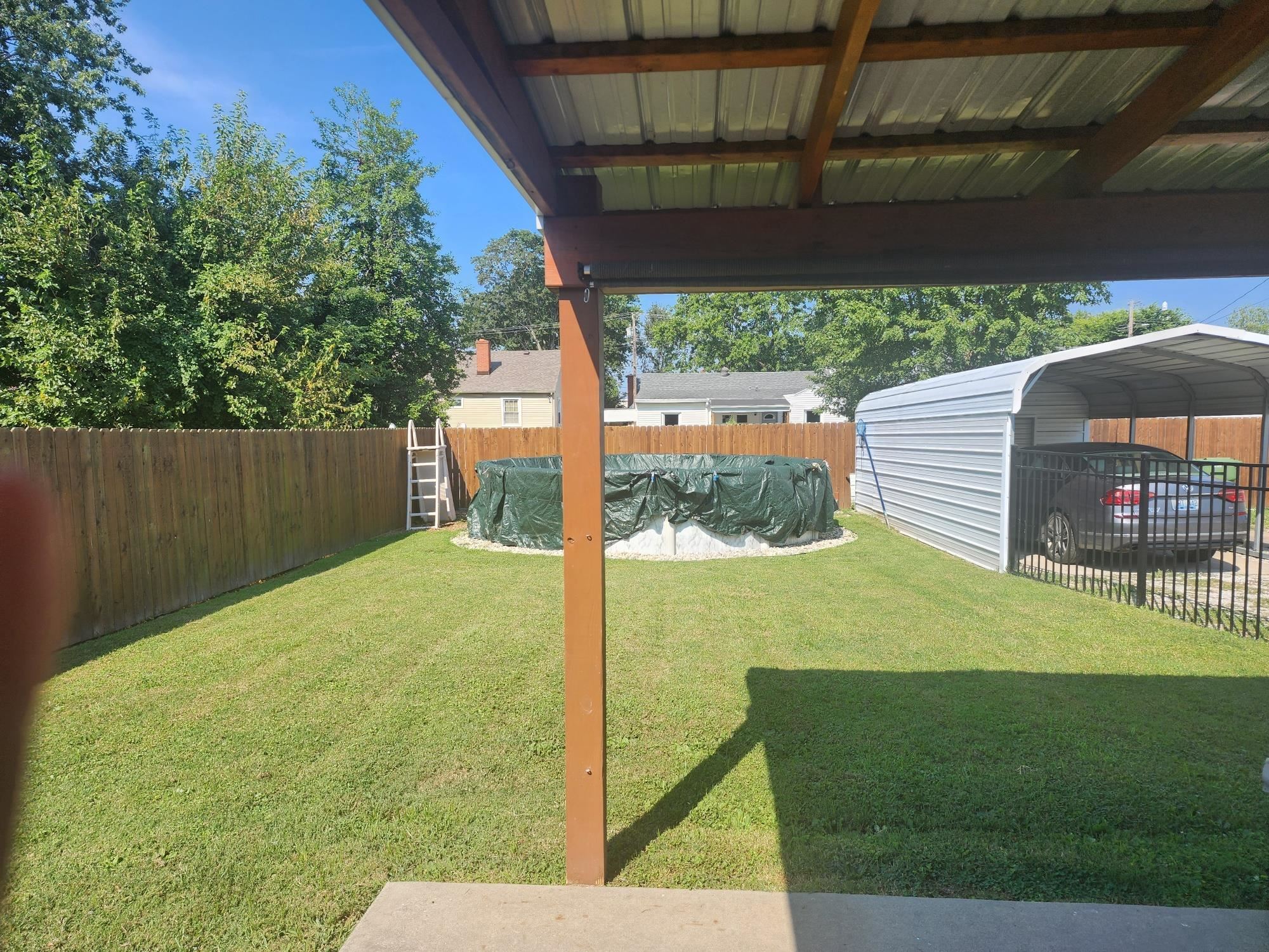 2520 Daviess Street, Owensboro, Kentucky 42301, 3 Bedrooms Bedrooms, ,1 BathroomBathrooms,Single Family Residence,For Sale,Daviess Street,92770