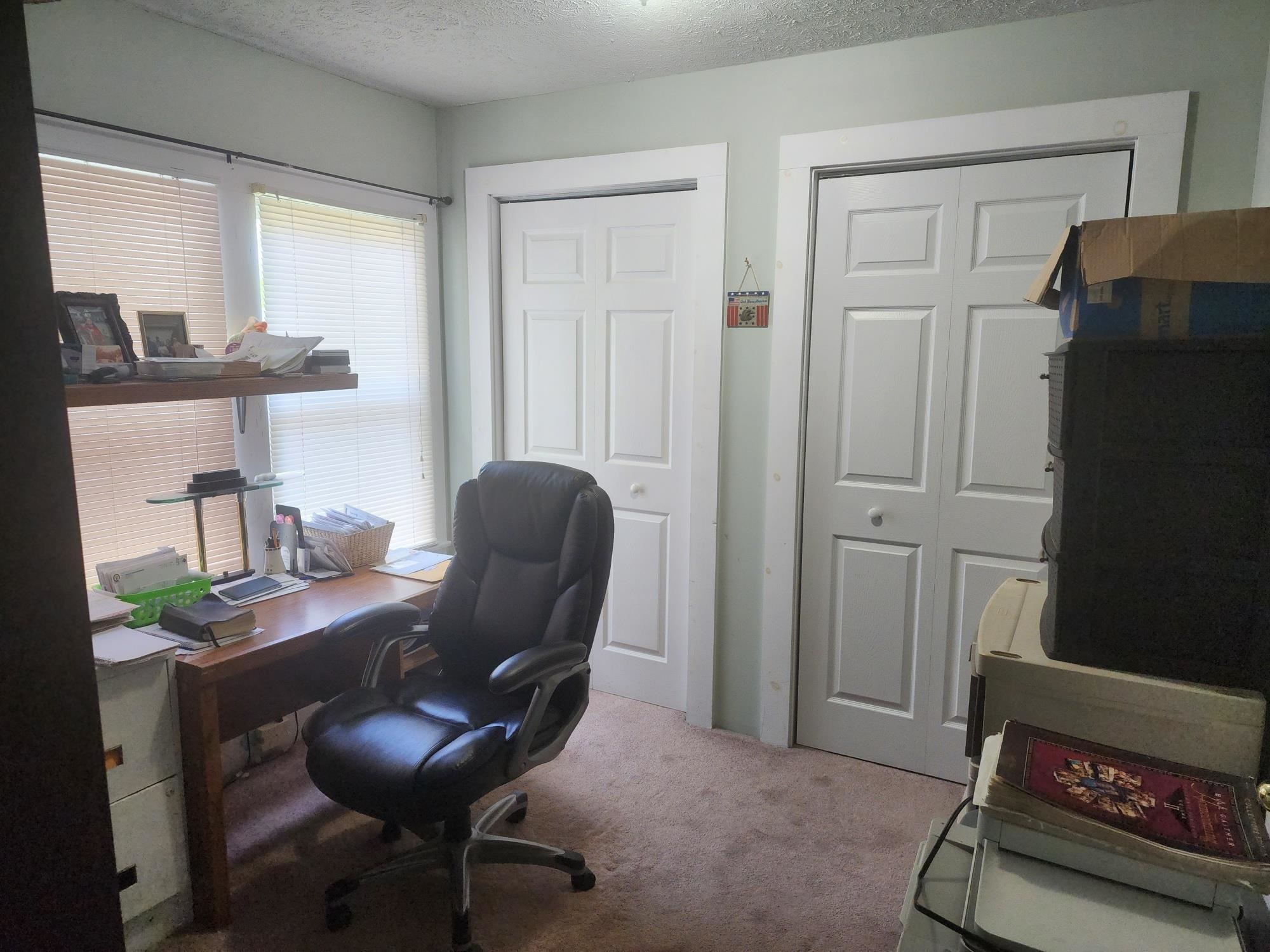 2520 Daviess Street, Owensboro, Kentucky 42301, 3 Bedrooms Bedrooms, ,1 BathroomBathrooms,Single Family Residence,For Sale,Daviess Street,92770
