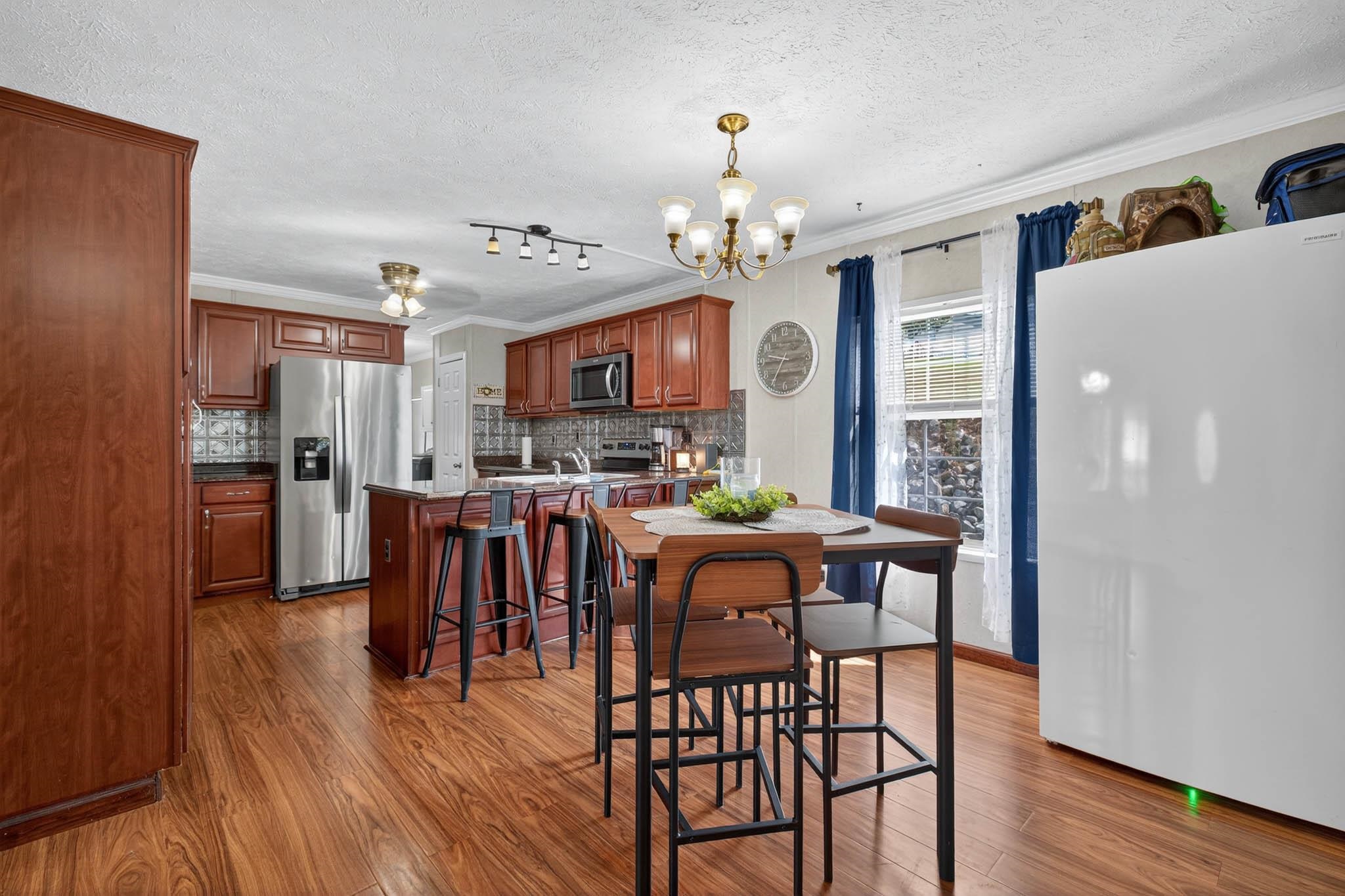 27 Hidden Valley Lane, Utica, Kentucky 42376, 3 Bedrooms Bedrooms, ,2 BathroomsBathrooms,Manufactured Home,For Sale,Hidden Valley Lane,92771