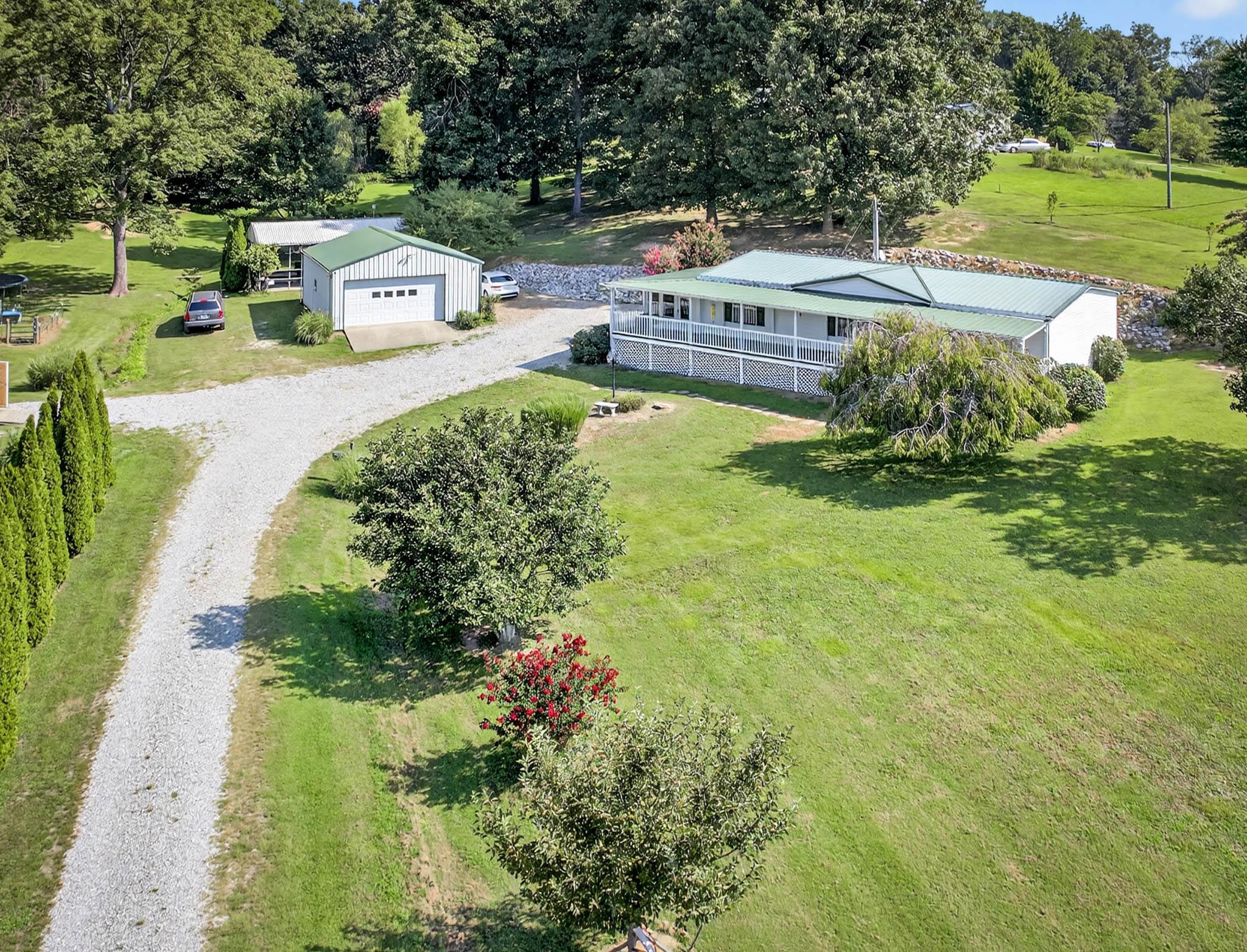 27 Hidden Valley Lane, Utica, Kentucky 42376, 3 Bedrooms Bedrooms, ,2 BathroomsBathrooms,Manufactured Home,For Sale,Hidden Valley Lane,92771