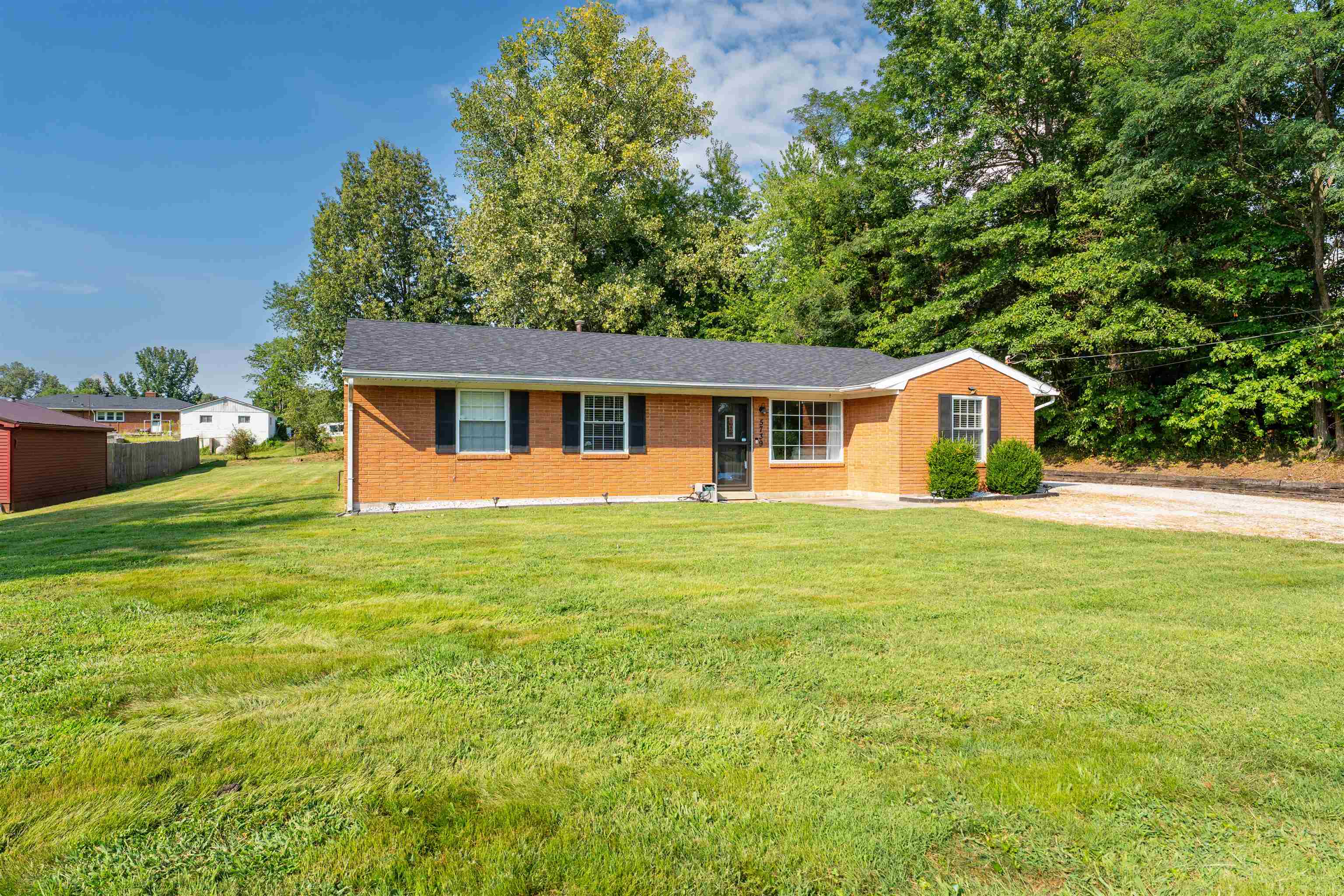 5739 Old HWY 54, Philpot, Kentucky 42303, 3 Bedrooms Bedrooms, ,1 BathroomBathrooms,Single Family Residence,For Sale,Old HWY 54,92776