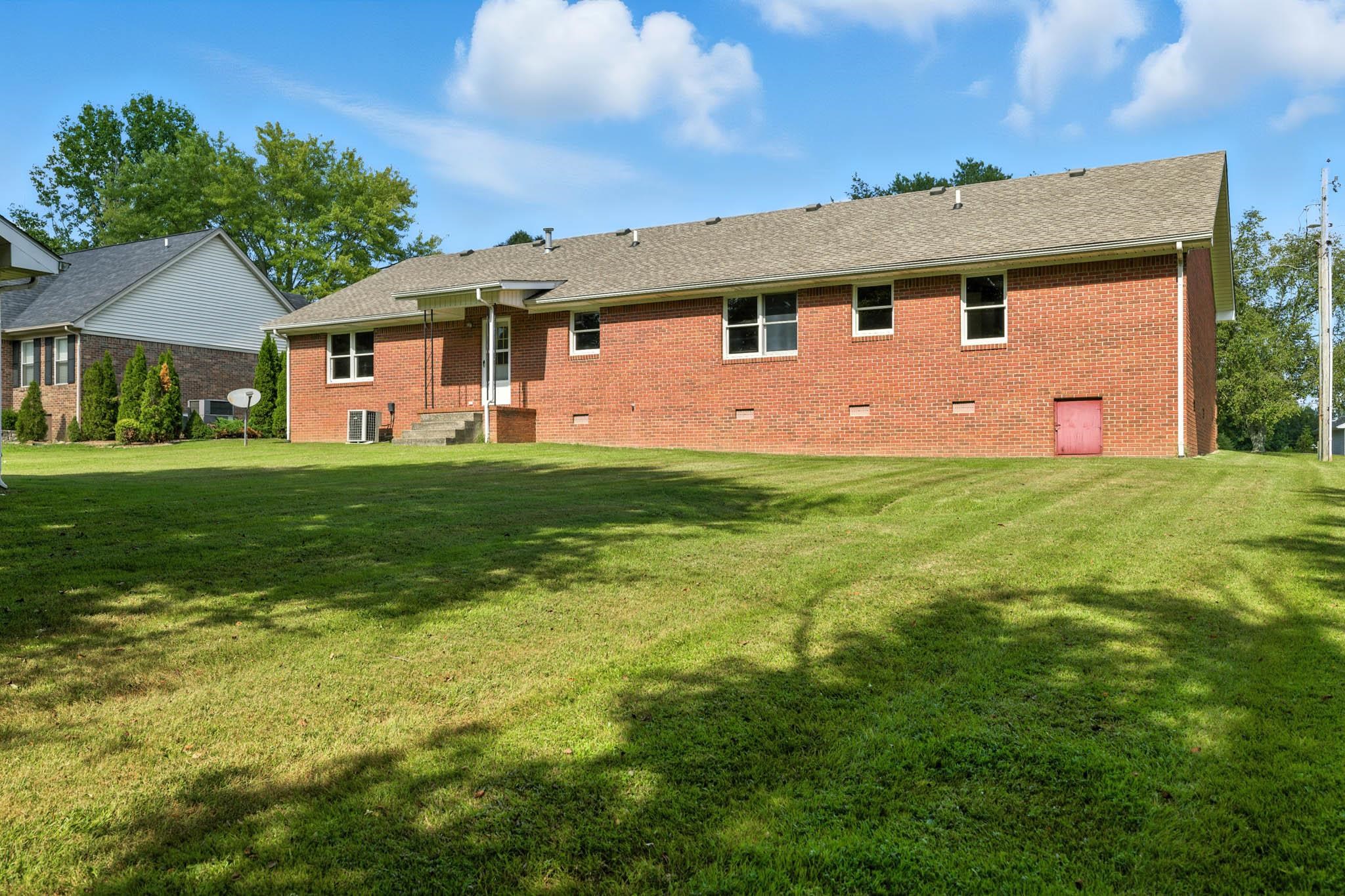 1302 Betty Jane St, Beaver Dam, Kentucky 42320, 4 Bedrooms Bedrooms, ,2 BathroomsBathrooms,Single Family Residence,For Sale,Betty Jane St,92777