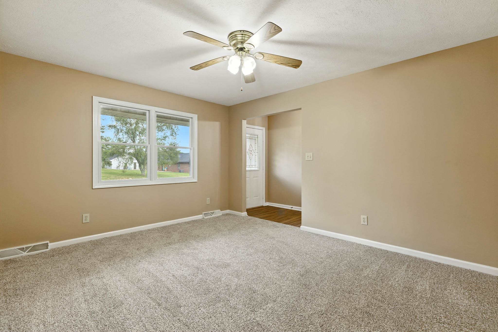 1302 Betty Jane St, Beaver Dam, Kentucky 42320, 4 Bedrooms Bedrooms, ,2 BathroomsBathrooms,Single Family Residence,For Sale,Betty Jane St,92777