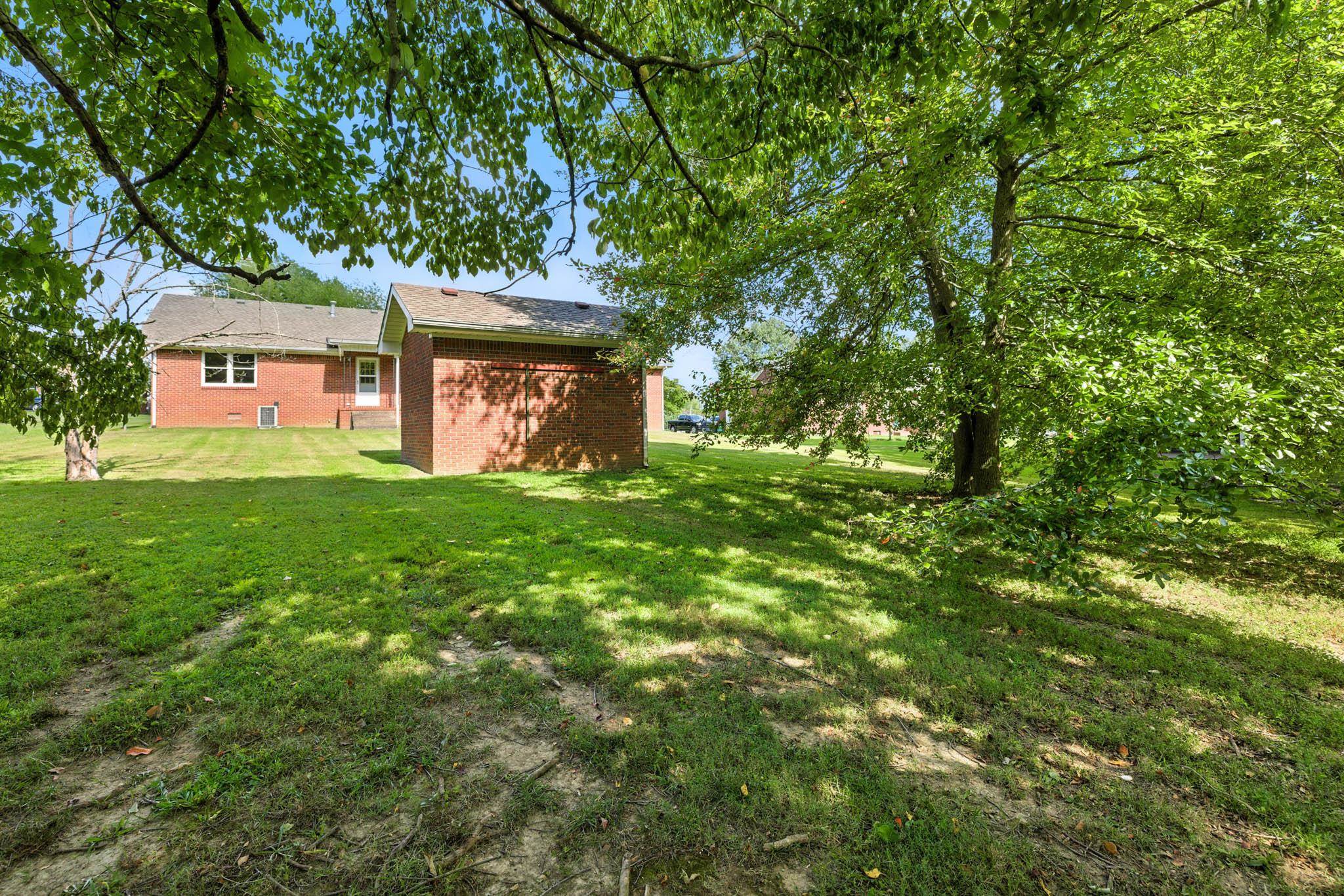 1302 Betty Jane St, Beaver Dam, Kentucky 42320, 4 Bedrooms Bedrooms, ,2 BathroomsBathrooms,Single Family Residence,For Sale,Betty Jane St,92777