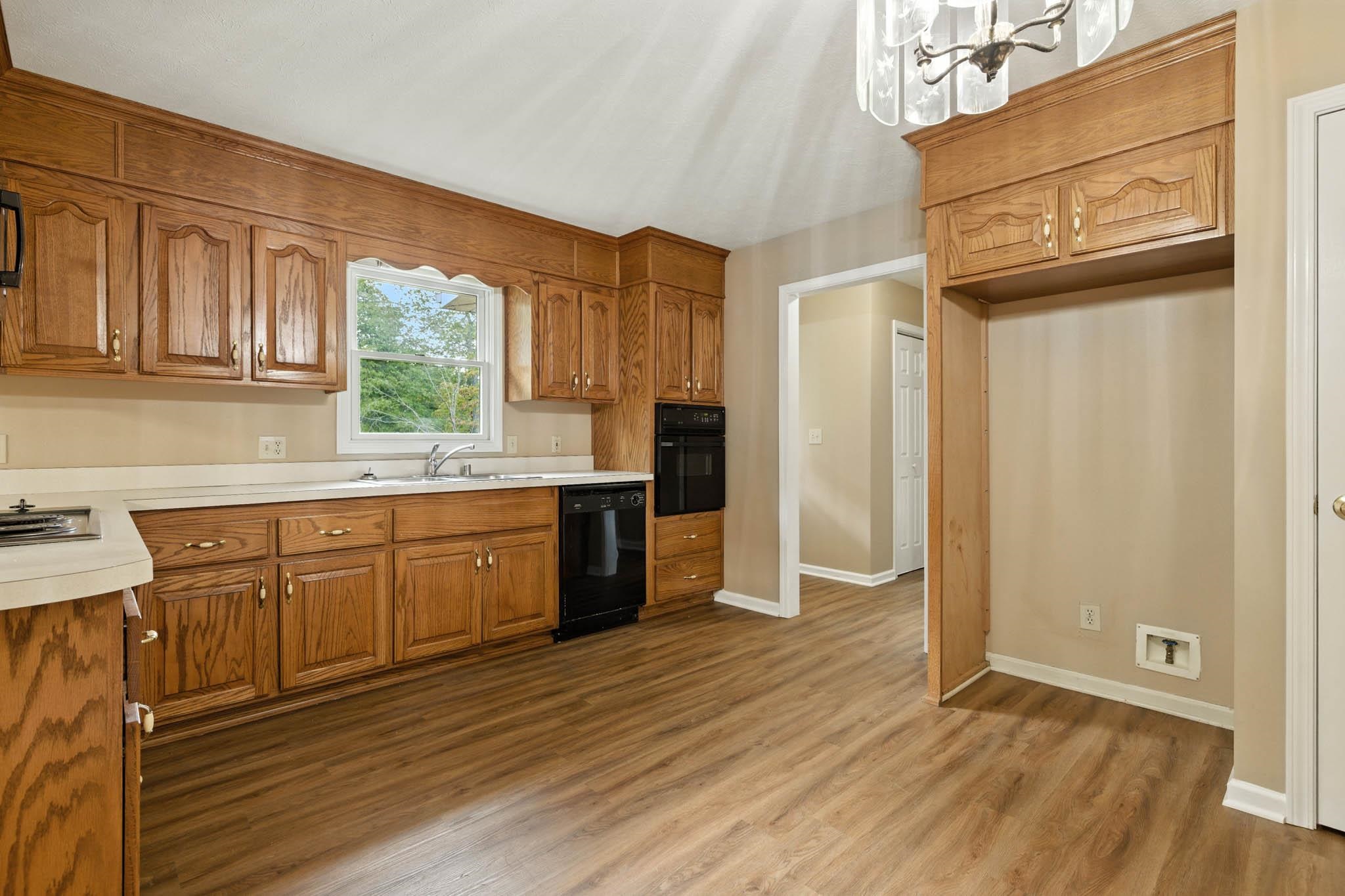 1302 Betty Jane St, Beaver Dam, Kentucky 42320, 4 Bedrooms Bedrooms, ,2 BathroomsBathrooms,Single Family Residence,For Sale,Betty Jane St,92777