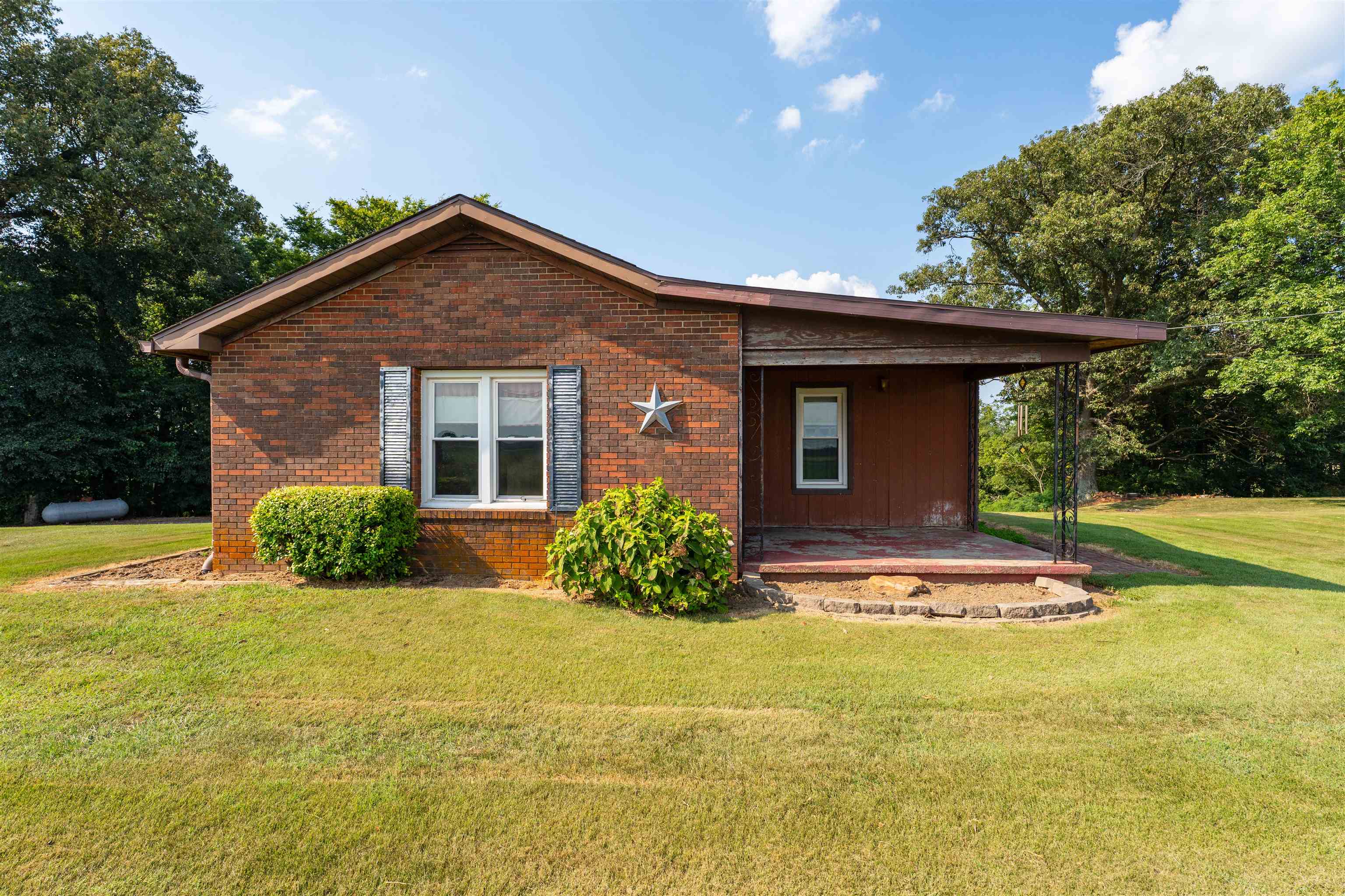 2142 KY 1792, Calhoun, Kentucky 42327, 3 Bedrooms Bedrooms, ,2 BathroomsBathrooms,Single Family Residence,For Sale,KY 1792,92779