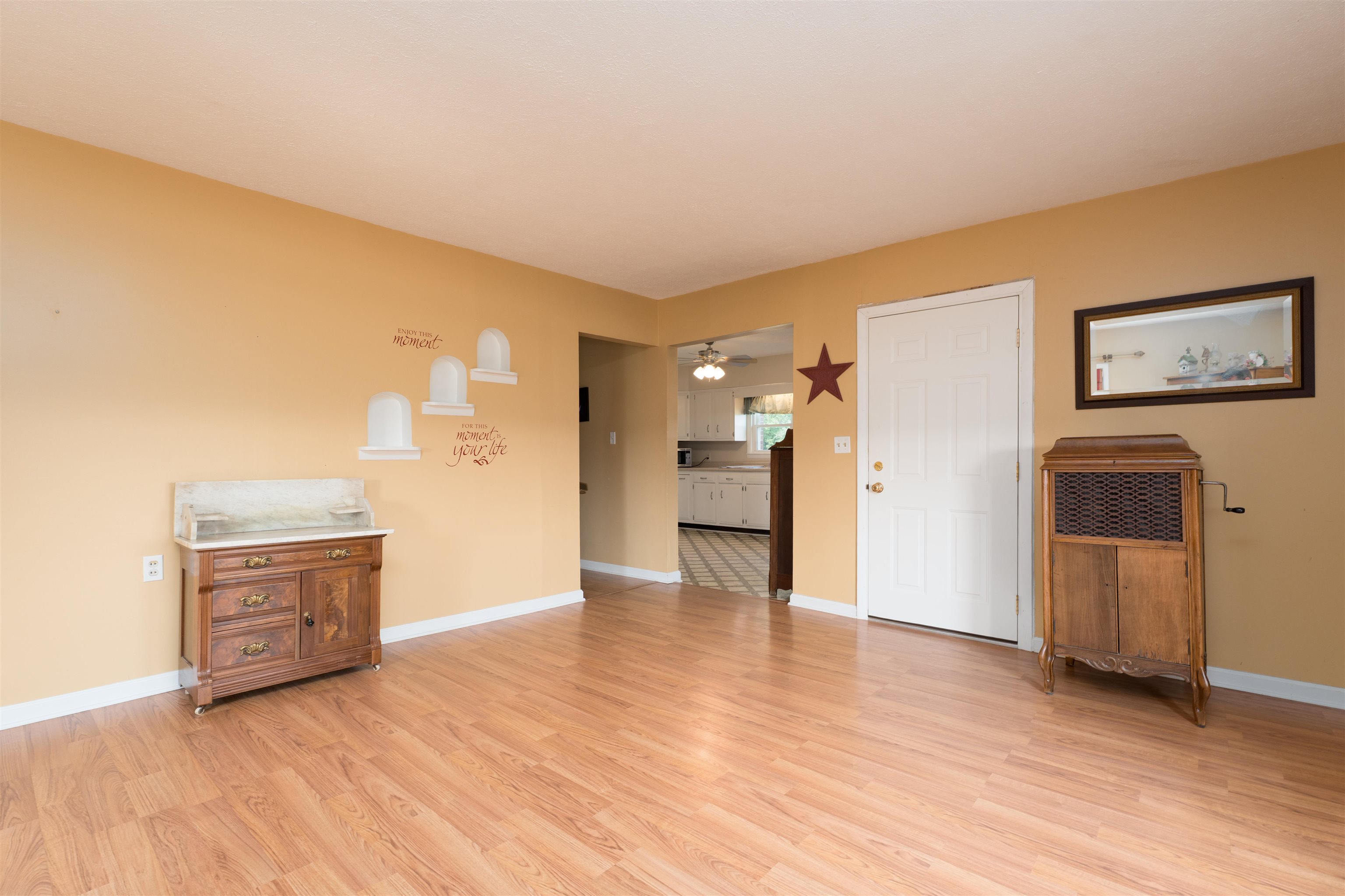 2142 KY 1792, Calhoun, Kentucky 42327, 3 Bedrooms Bedrooms, ,2 BathroomsBathrooms,Single Family Residence,For Sale,KY 1792,92779