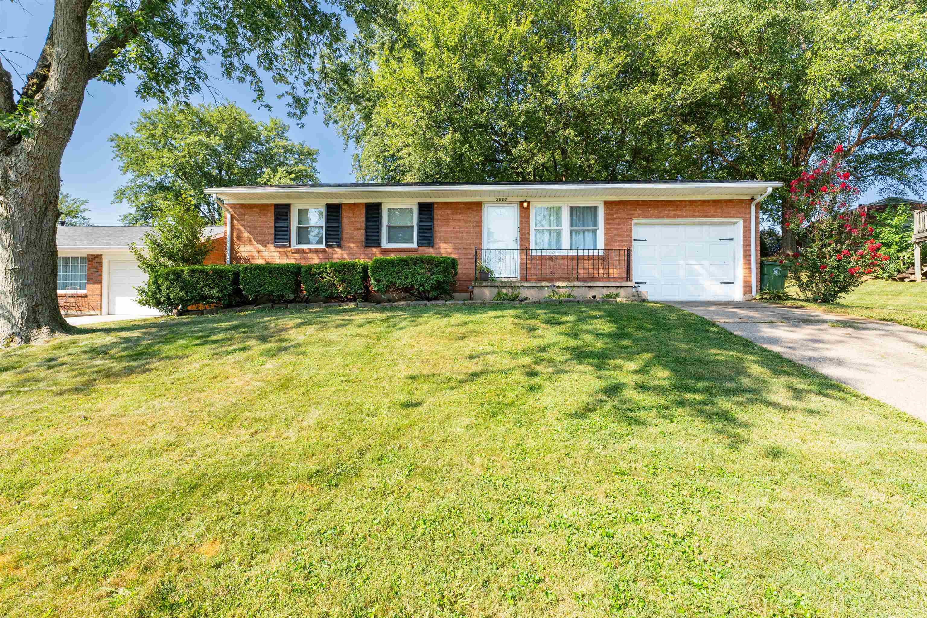 2806 Redford Dr, Owensboro, Kentucky 42303, 3 Bedrooms Bedrooms, ,1 BathroomBathrooms,Single Family Residence,For Sale,Redford Dr,92783