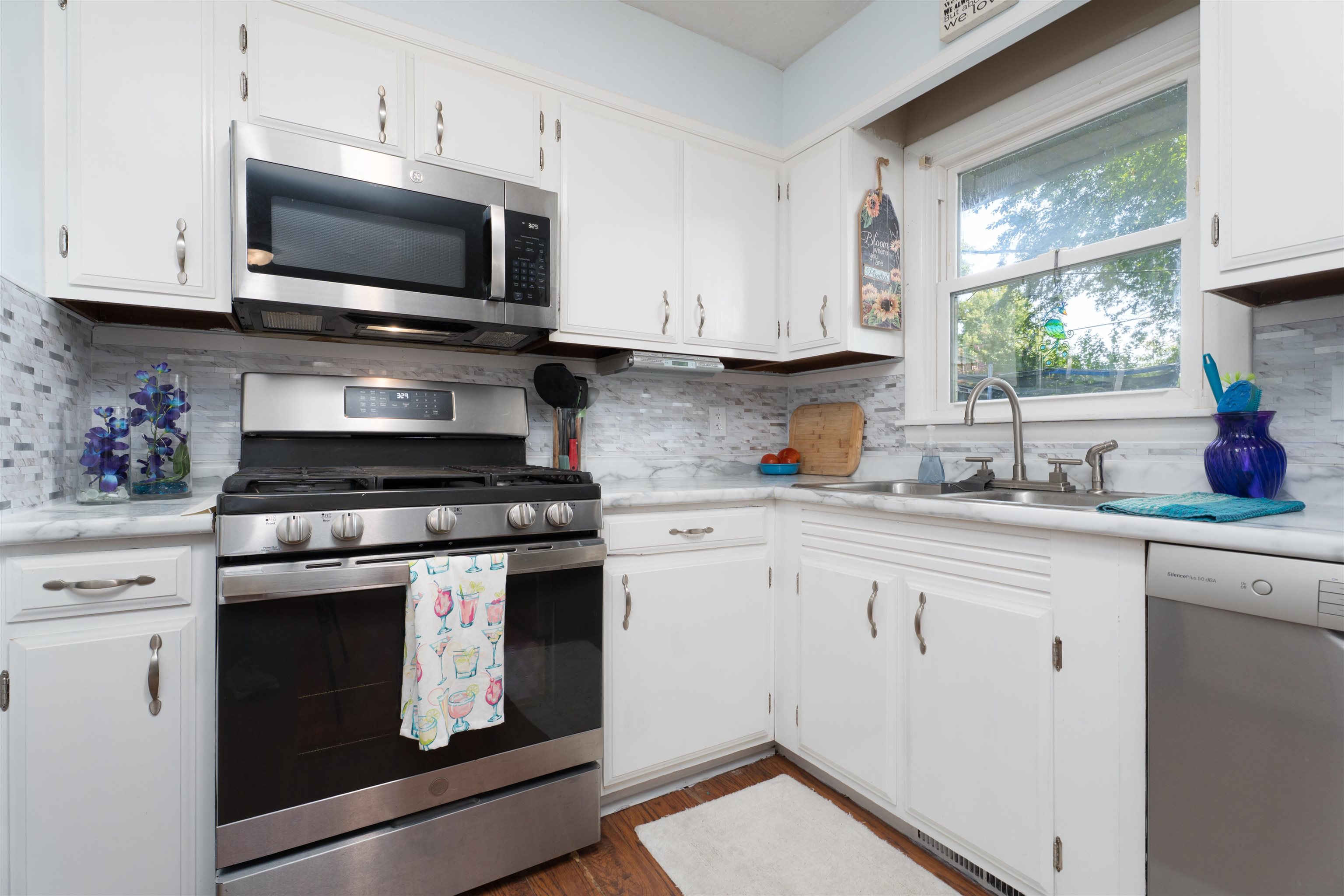 2806 Redford Dr, Owensboro, Kentucky 42303, 3 Bedrooms Bedrooms, ,1 BathroomBathrooms,Single Family Residence,For Sale,Redford Dr,92783